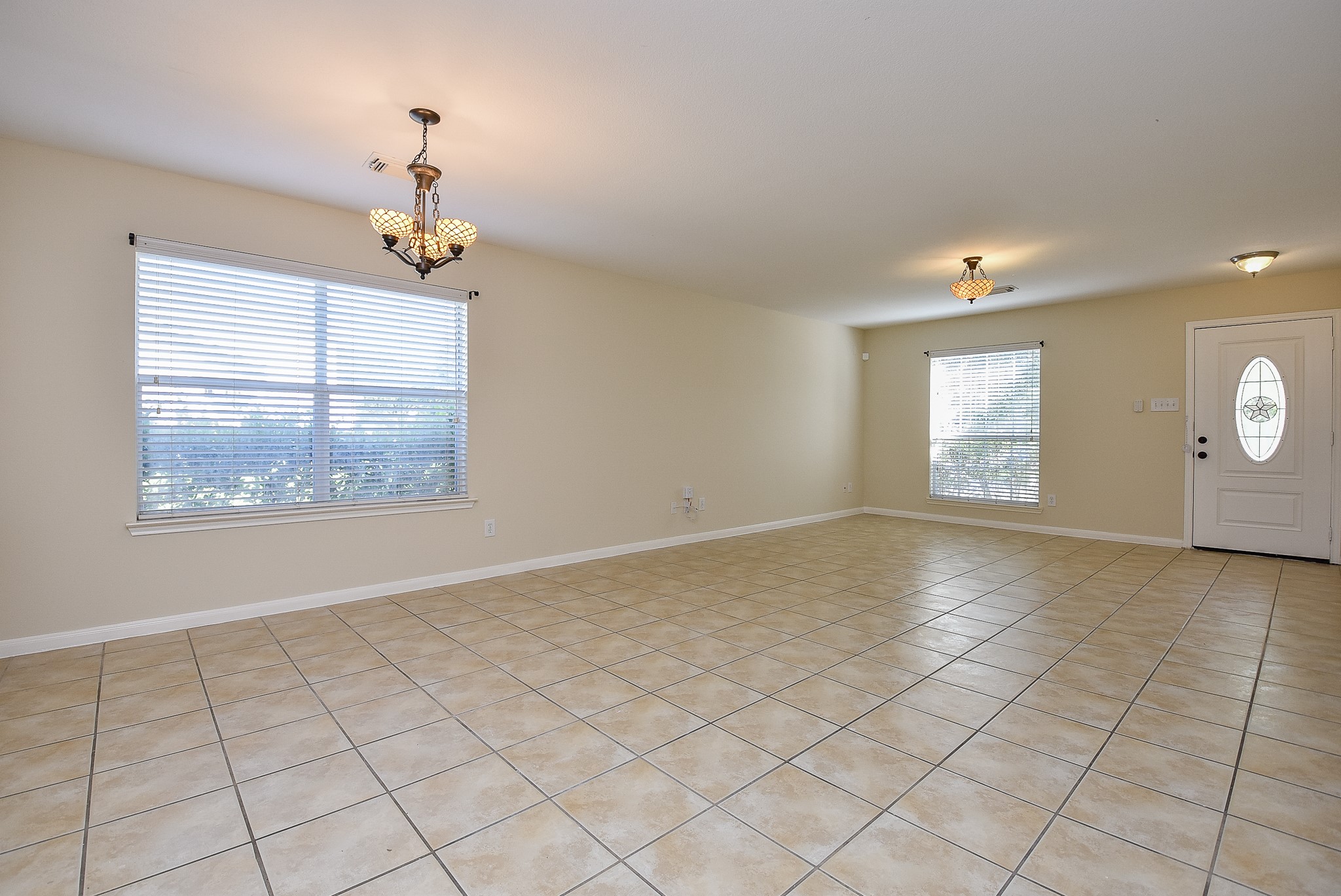 23527 Maple View Drive Property Photo 4