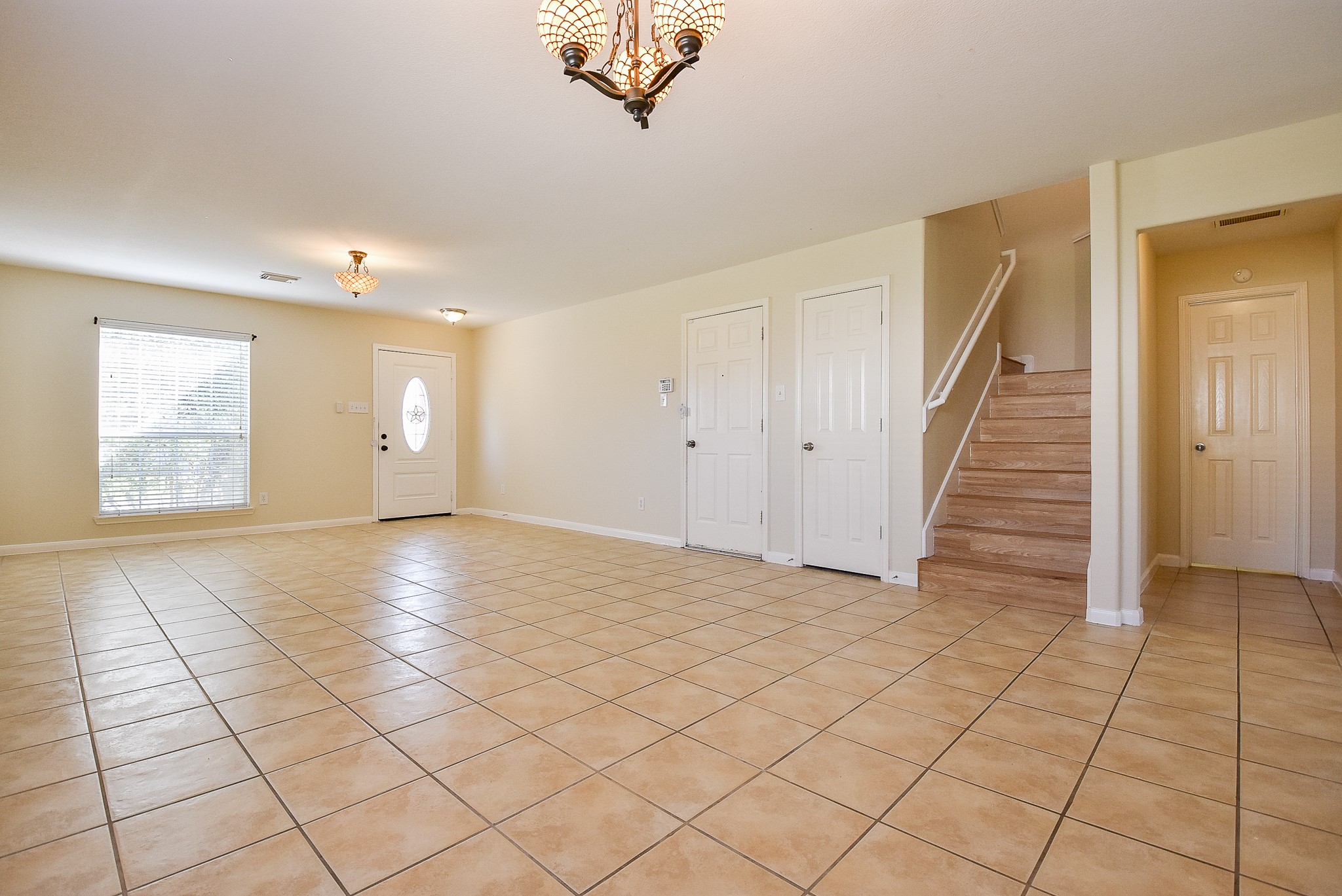 23527 Maple View Drive Property Photo 5
