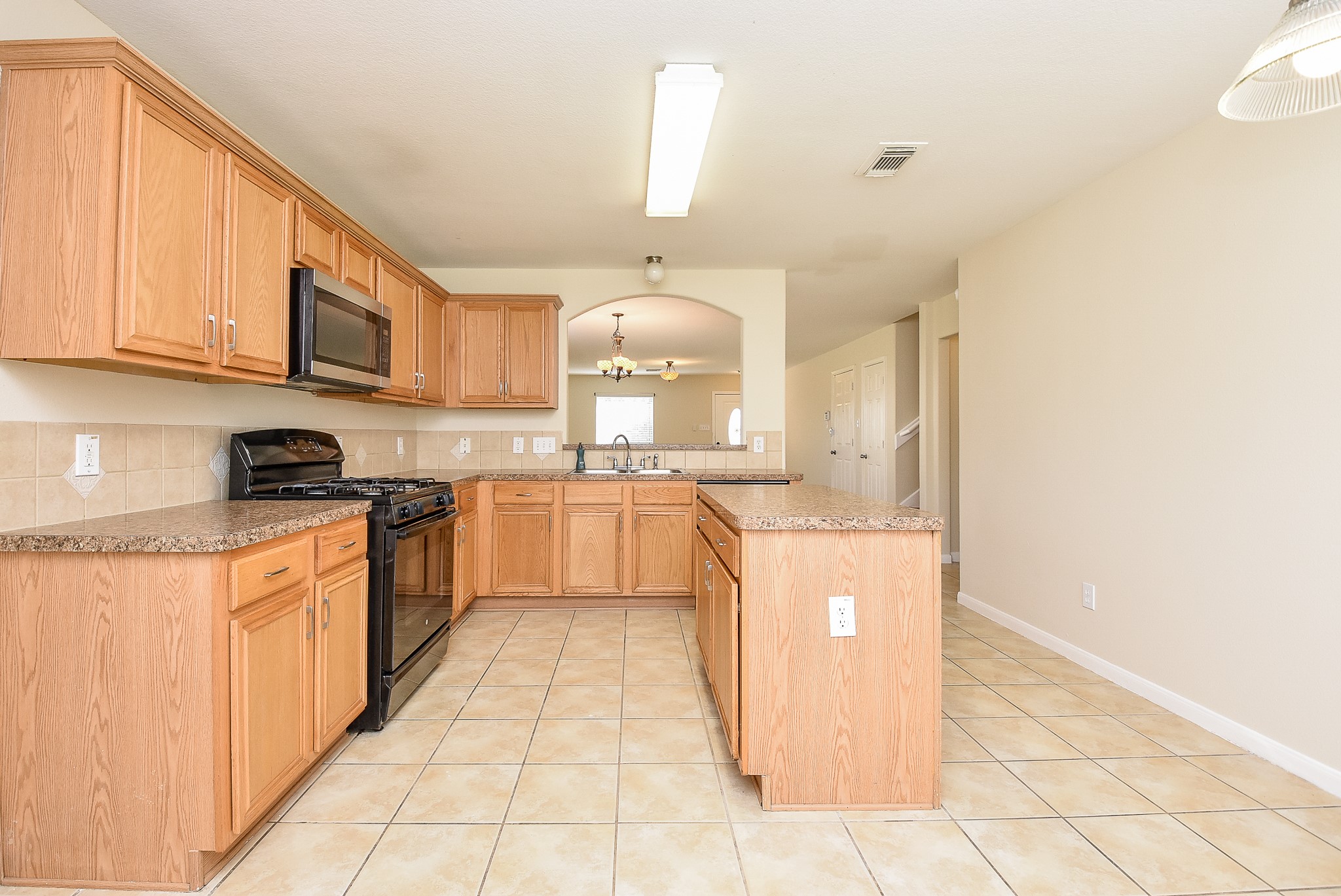 23527 Maple View Drive Property Photo 8