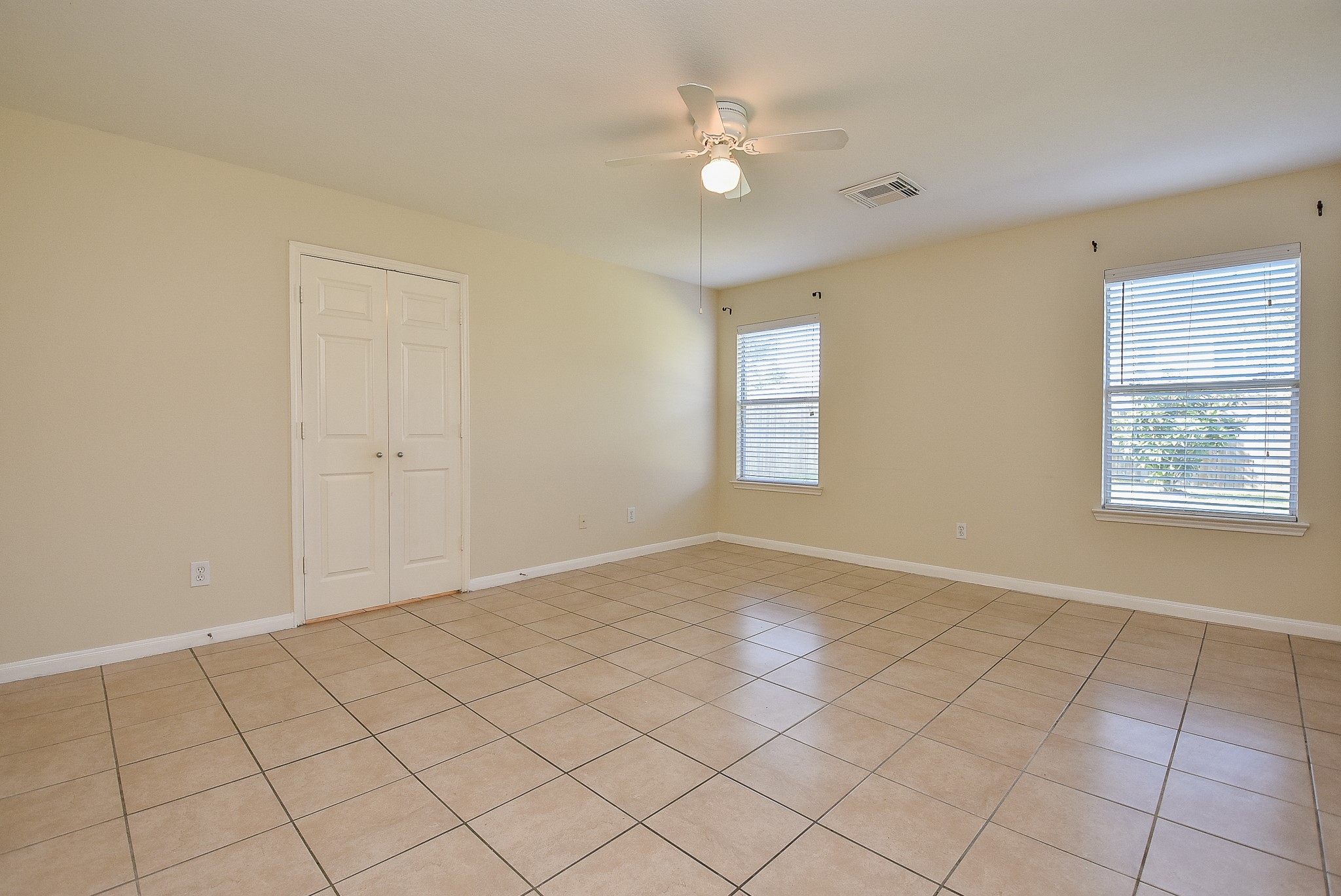 23527 Maple View Drive Property Photo 9
