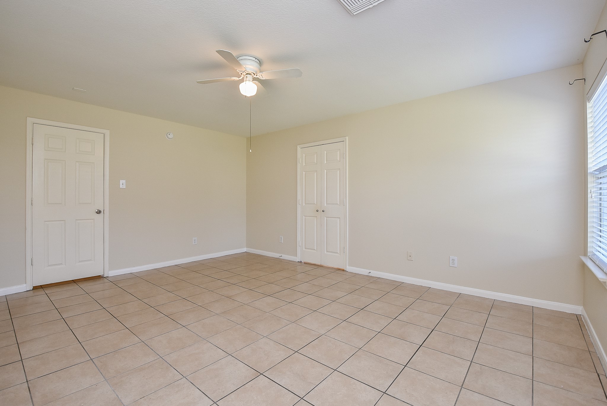 23527 Maple View Drive Property Photo 10