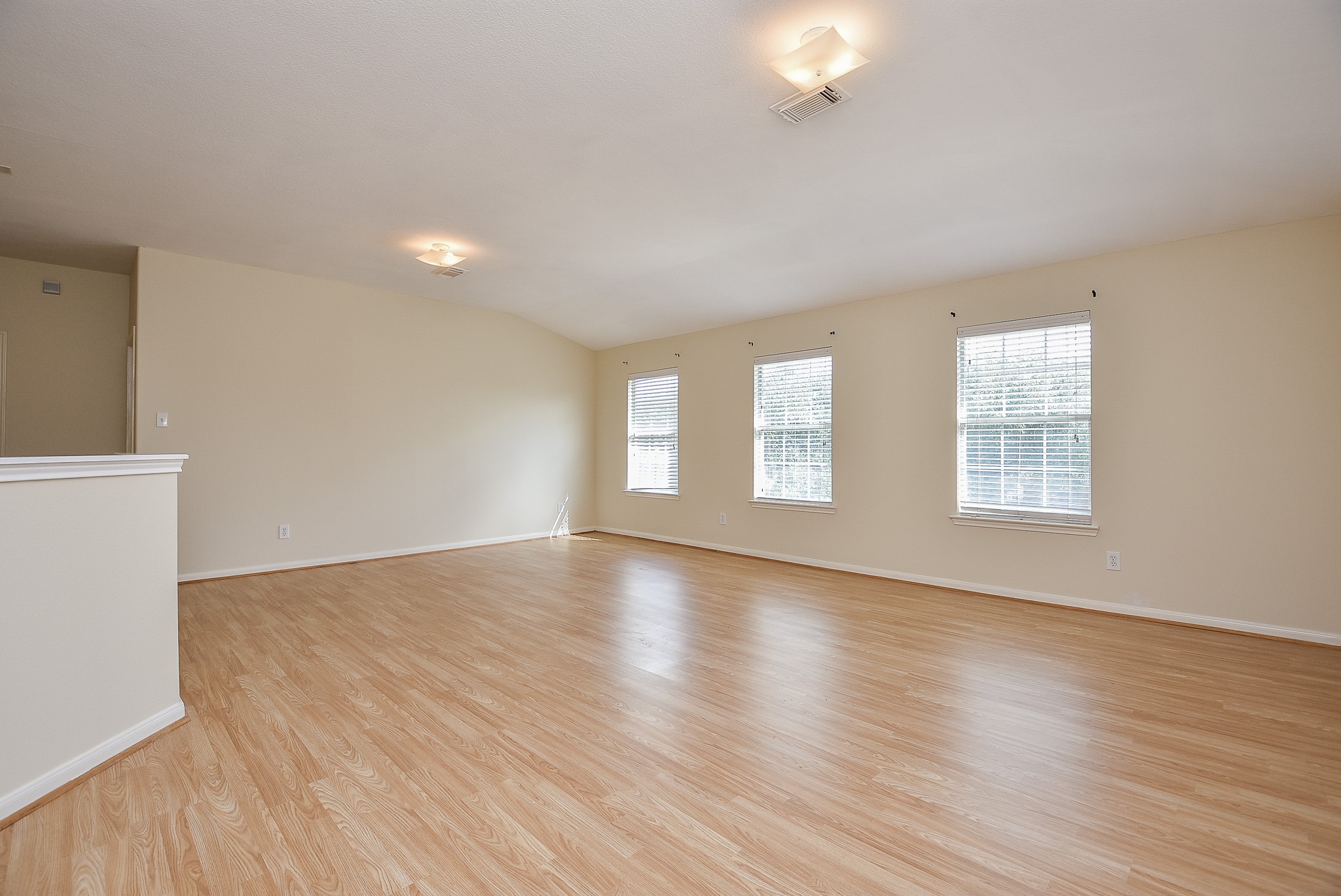 23527 Maple View Drive Property Photo 16