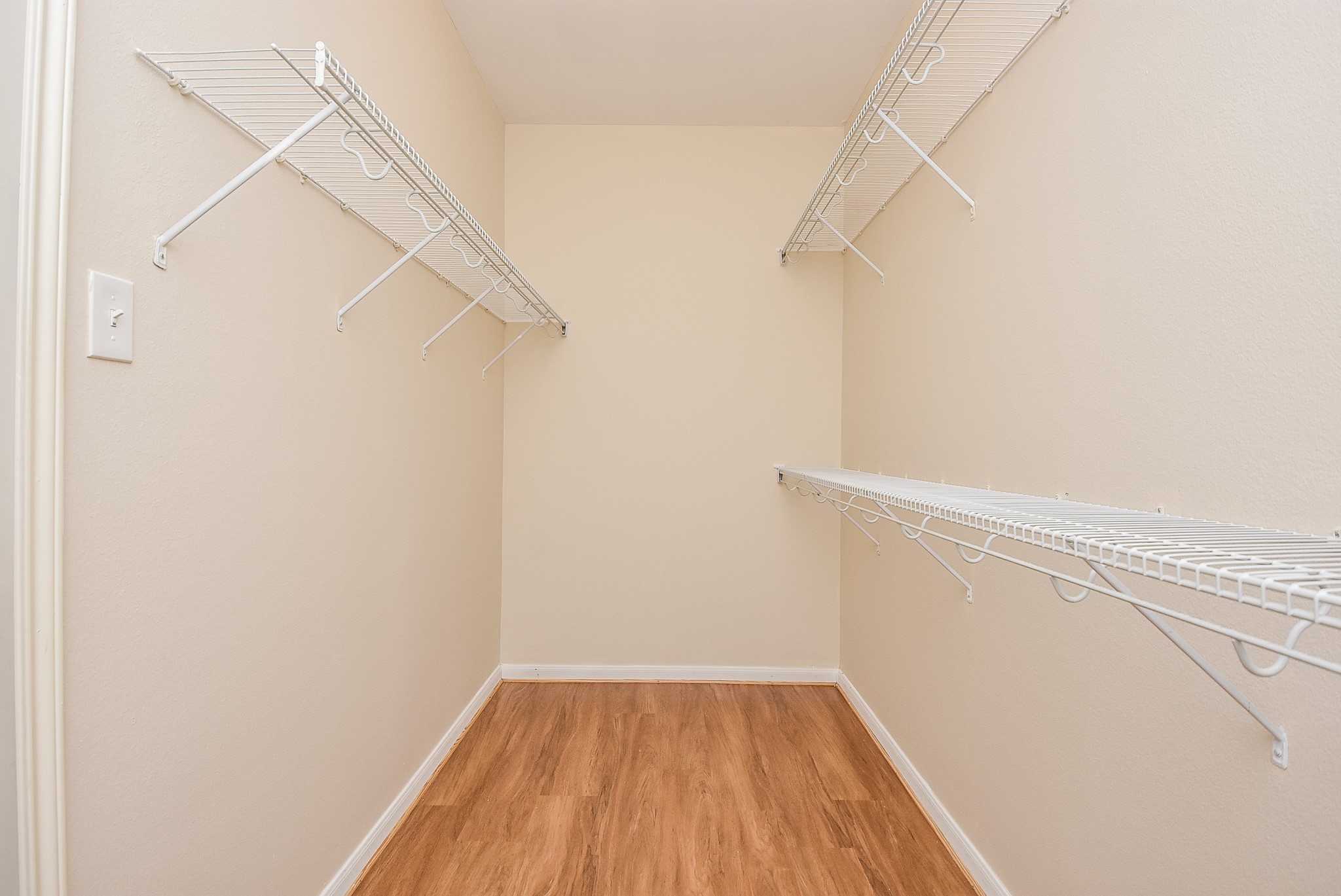 23527 Maple View Drive Property Photo 21