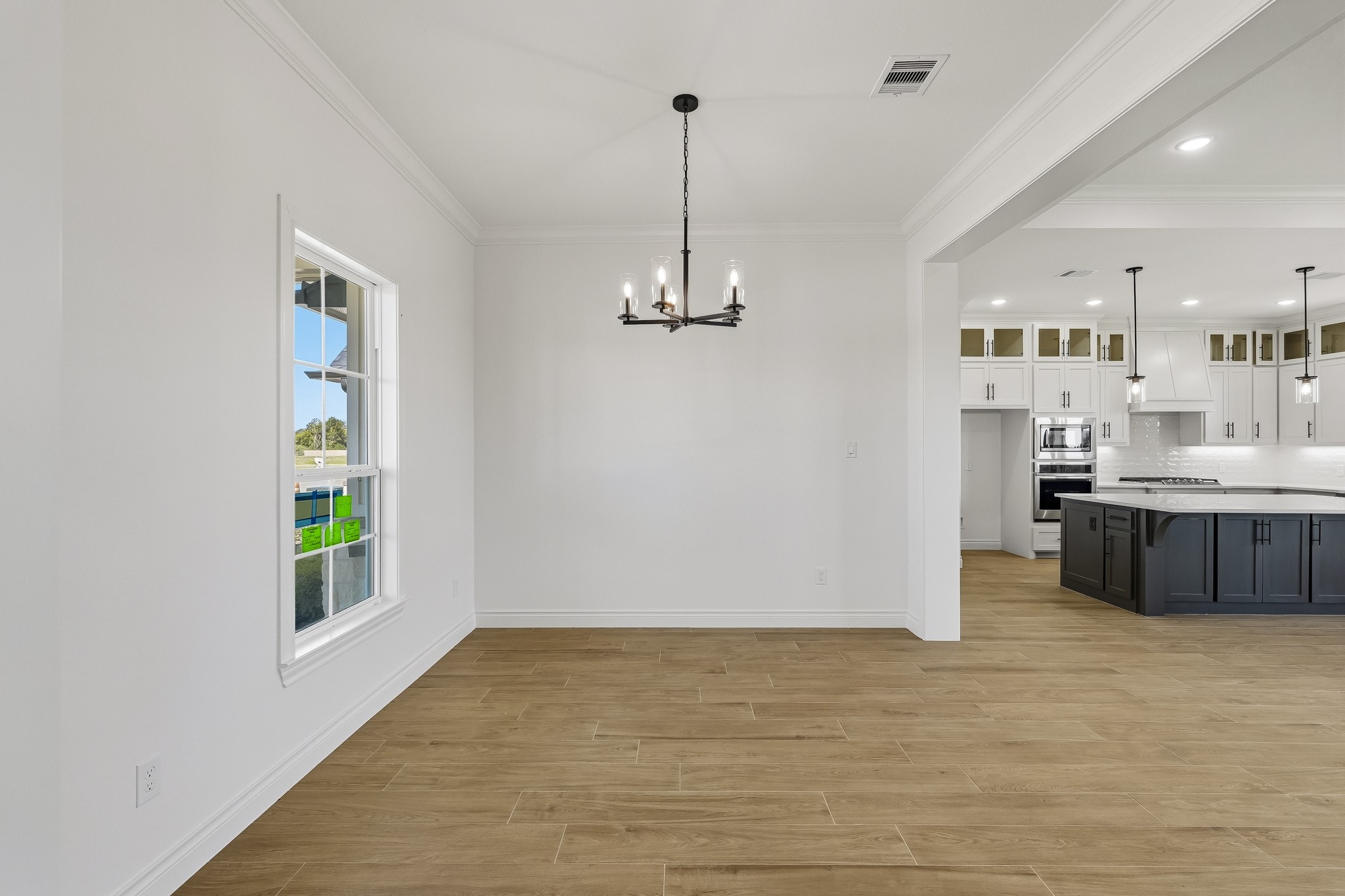 14703 Camila Drive Property Photo 3