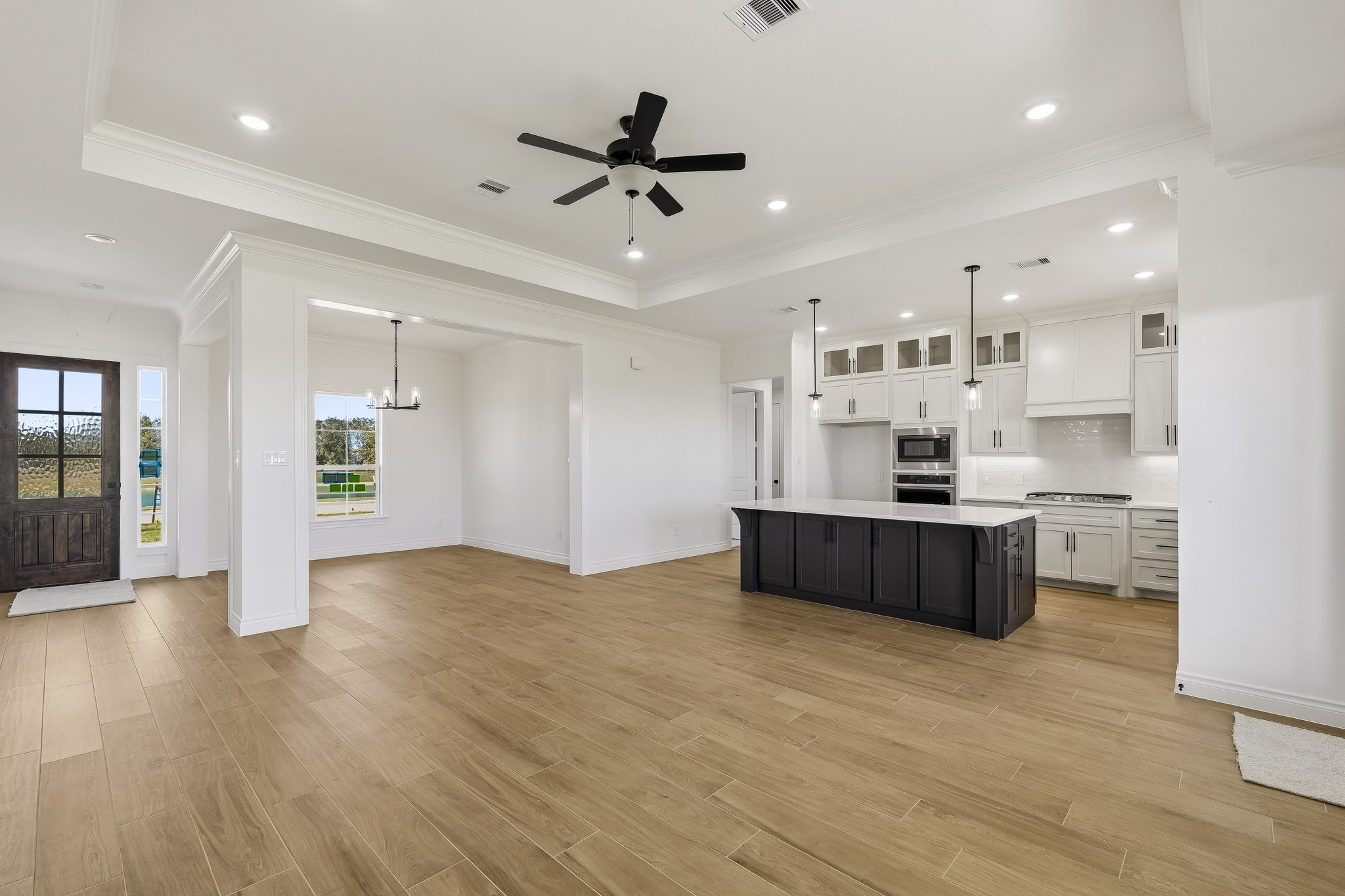 14703 Camila Drive Property Photo 8