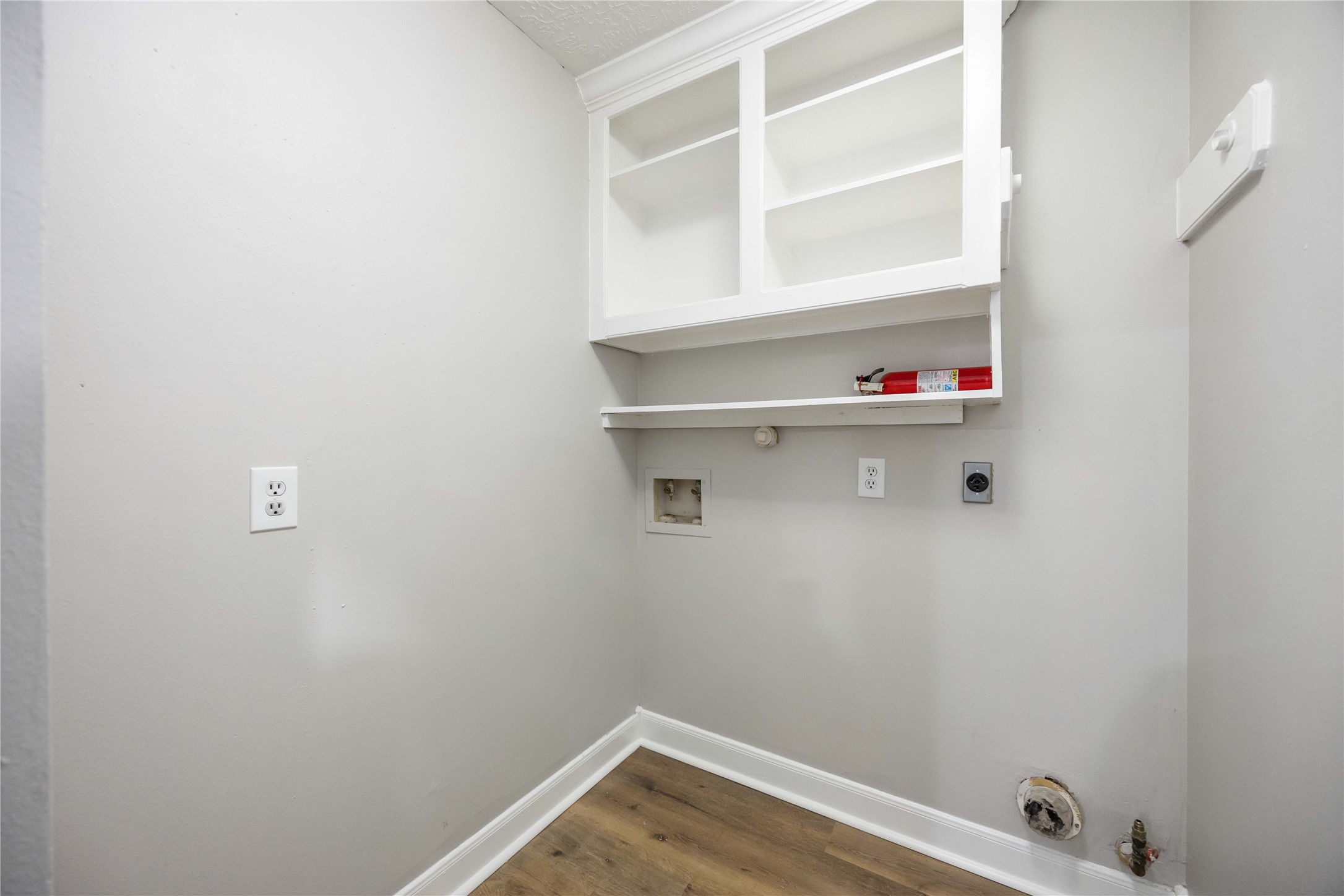5906 Pendelton Place Drive Property Photo 10