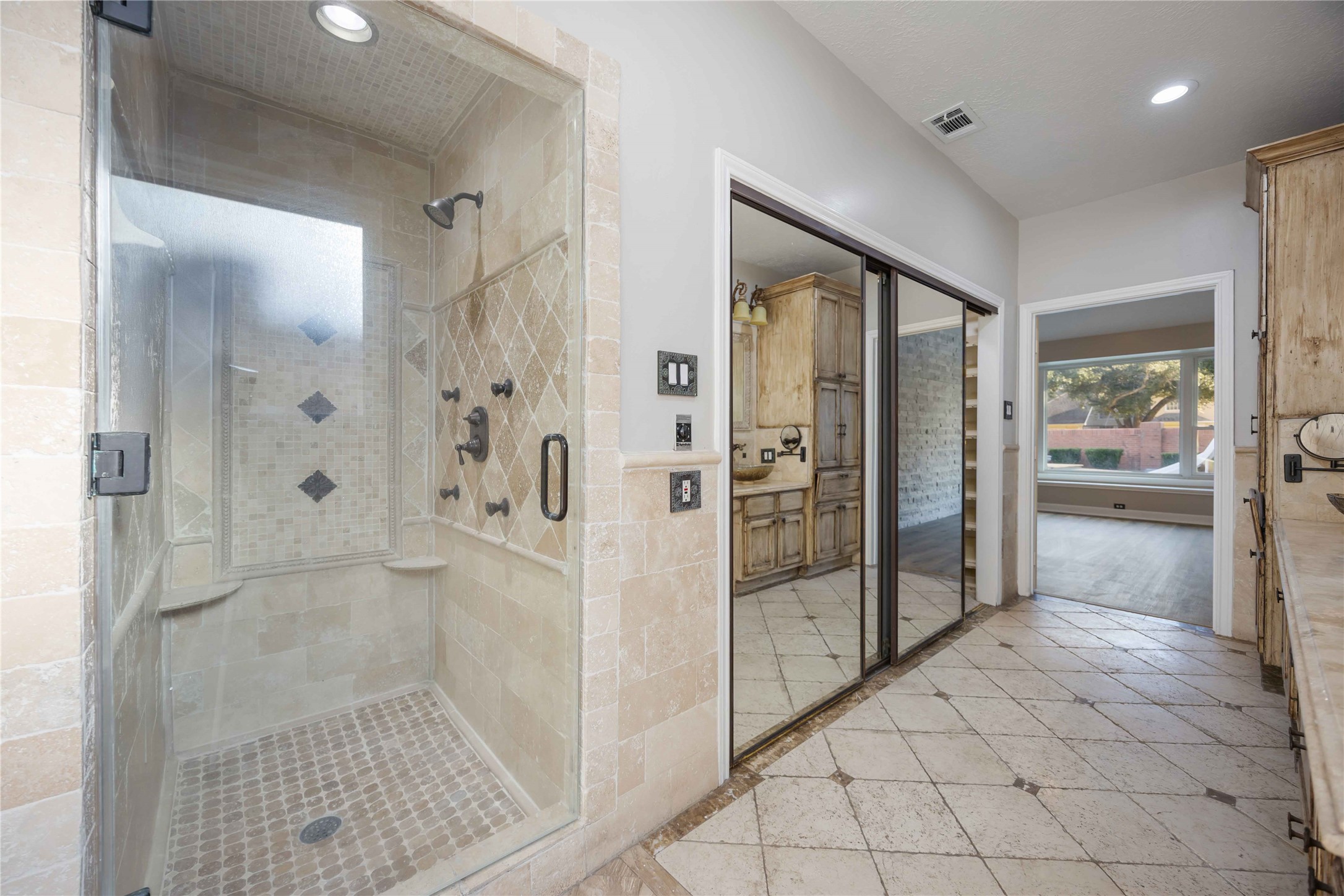 5906 Pendelton Place Drive Property Photo 25