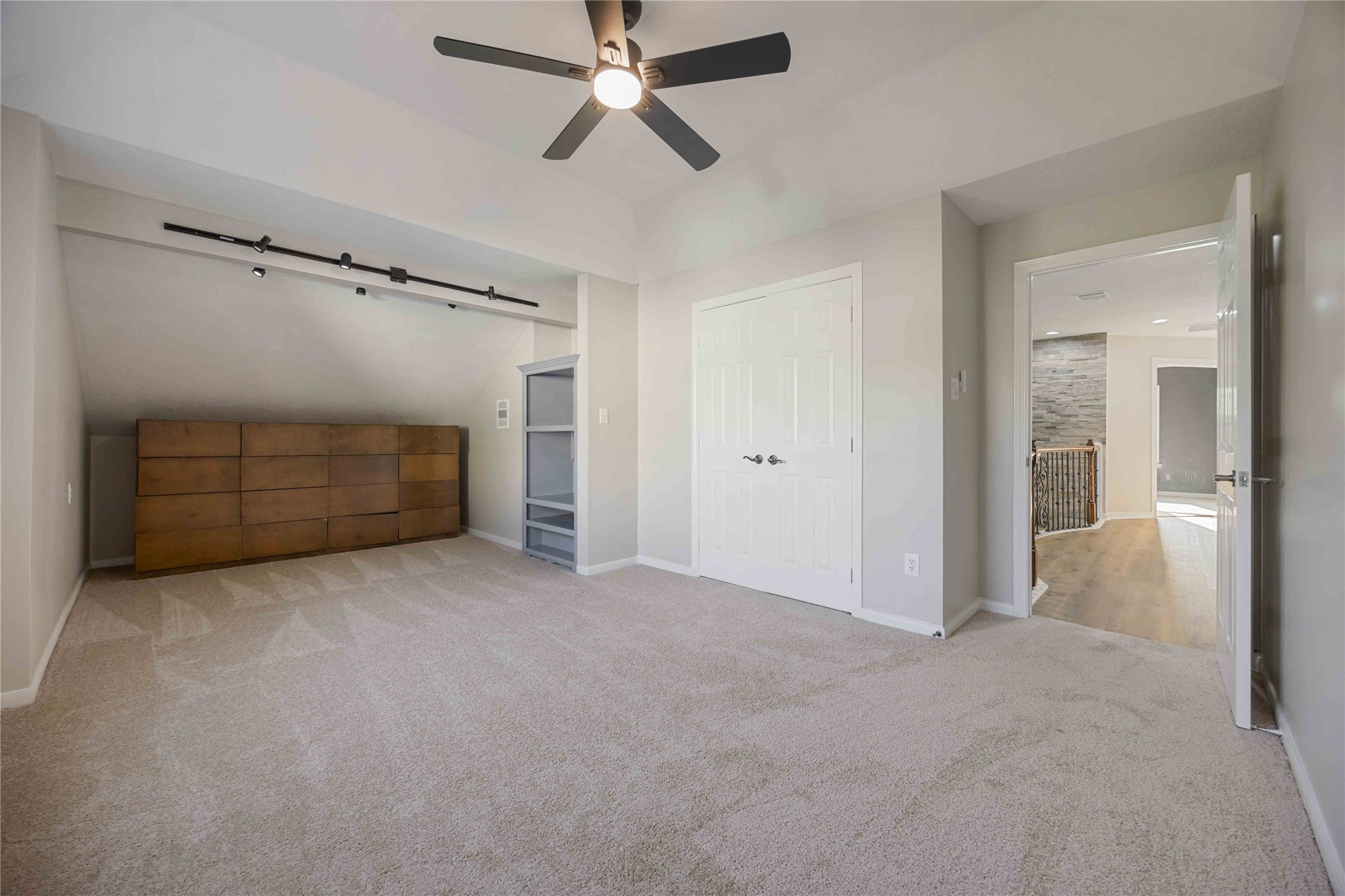 5906 Pendelton Place Drive Property Photo 32
