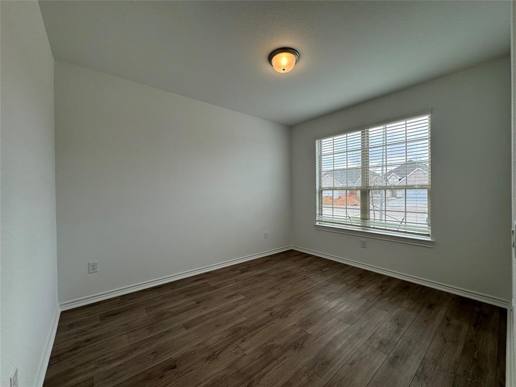 1208 Jasmine View Ln Property Photo 2