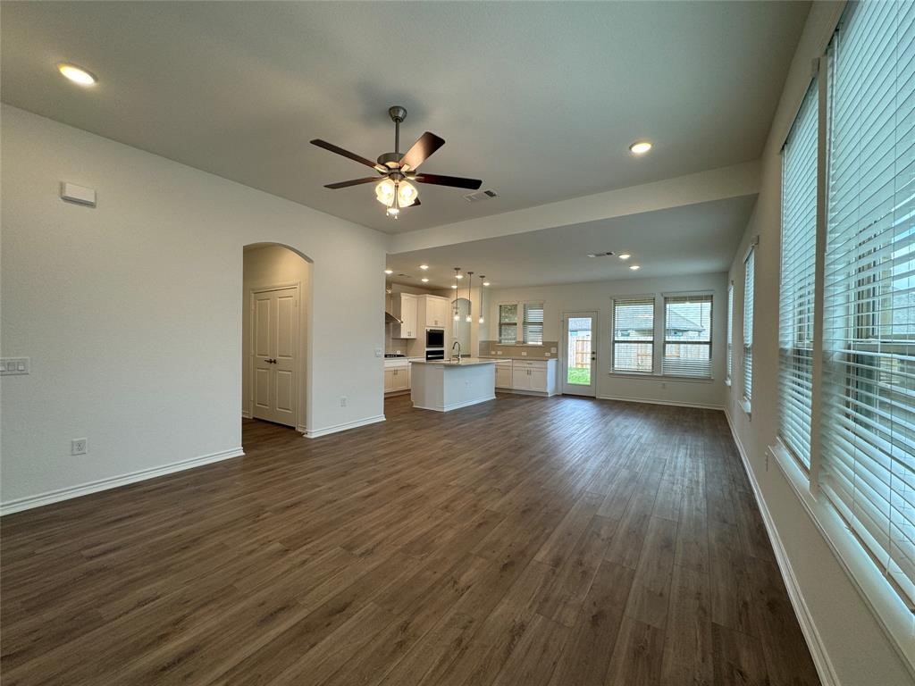 1208 Jasmine View Ln Property Photo 5