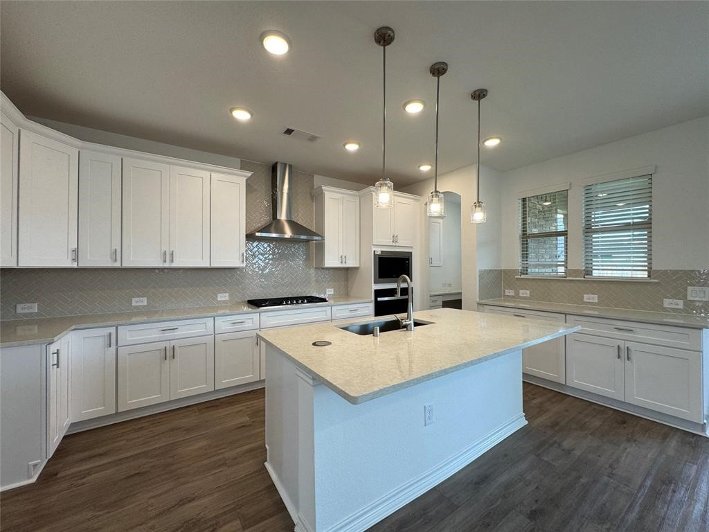 1208 Jasmine View Ln Property Photo 9