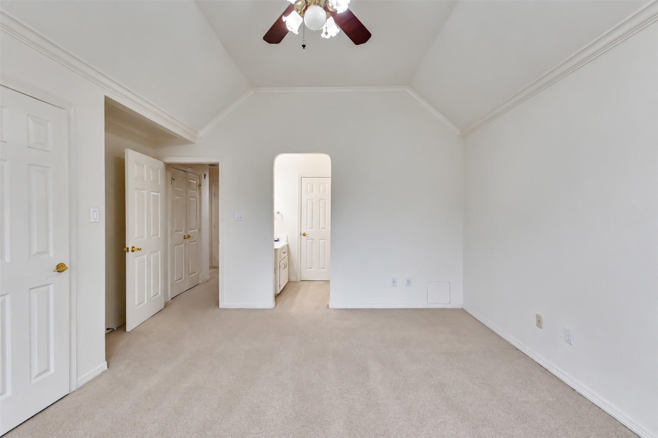 2606 Heatherbend Drive Property Photo 25