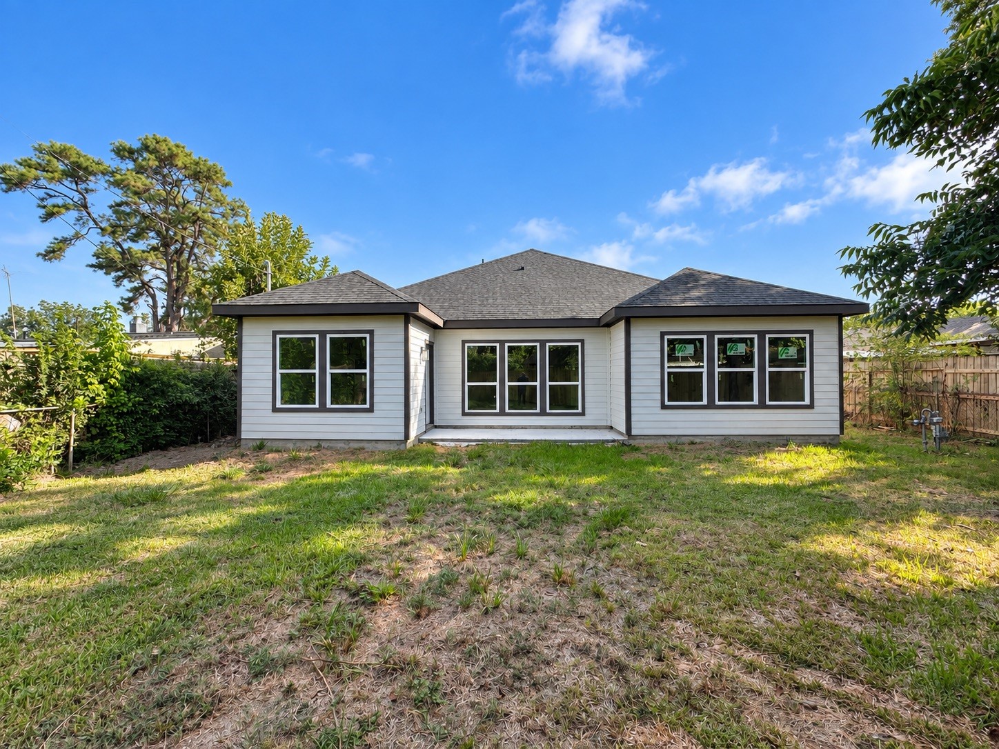 501 Briarwood Drive Property Photo 4