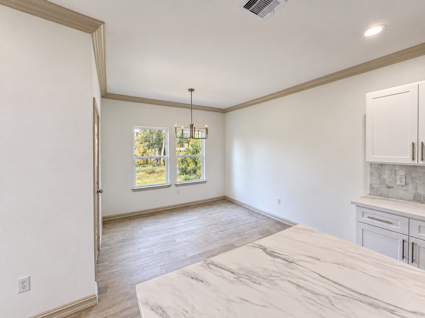 501 Briarwood Drive Property Photo 15