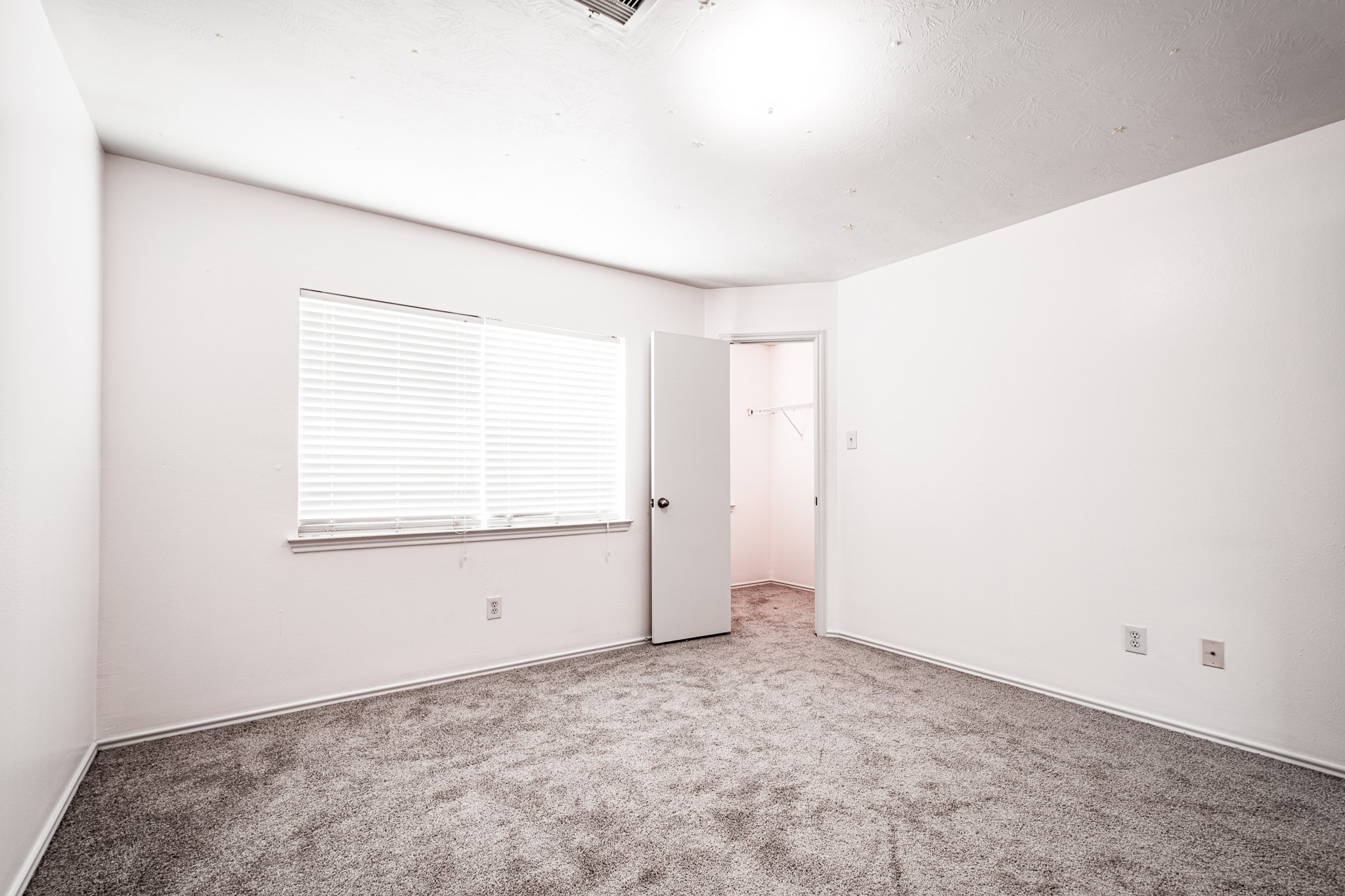4435 Crossvine Avenue Property Photo 13