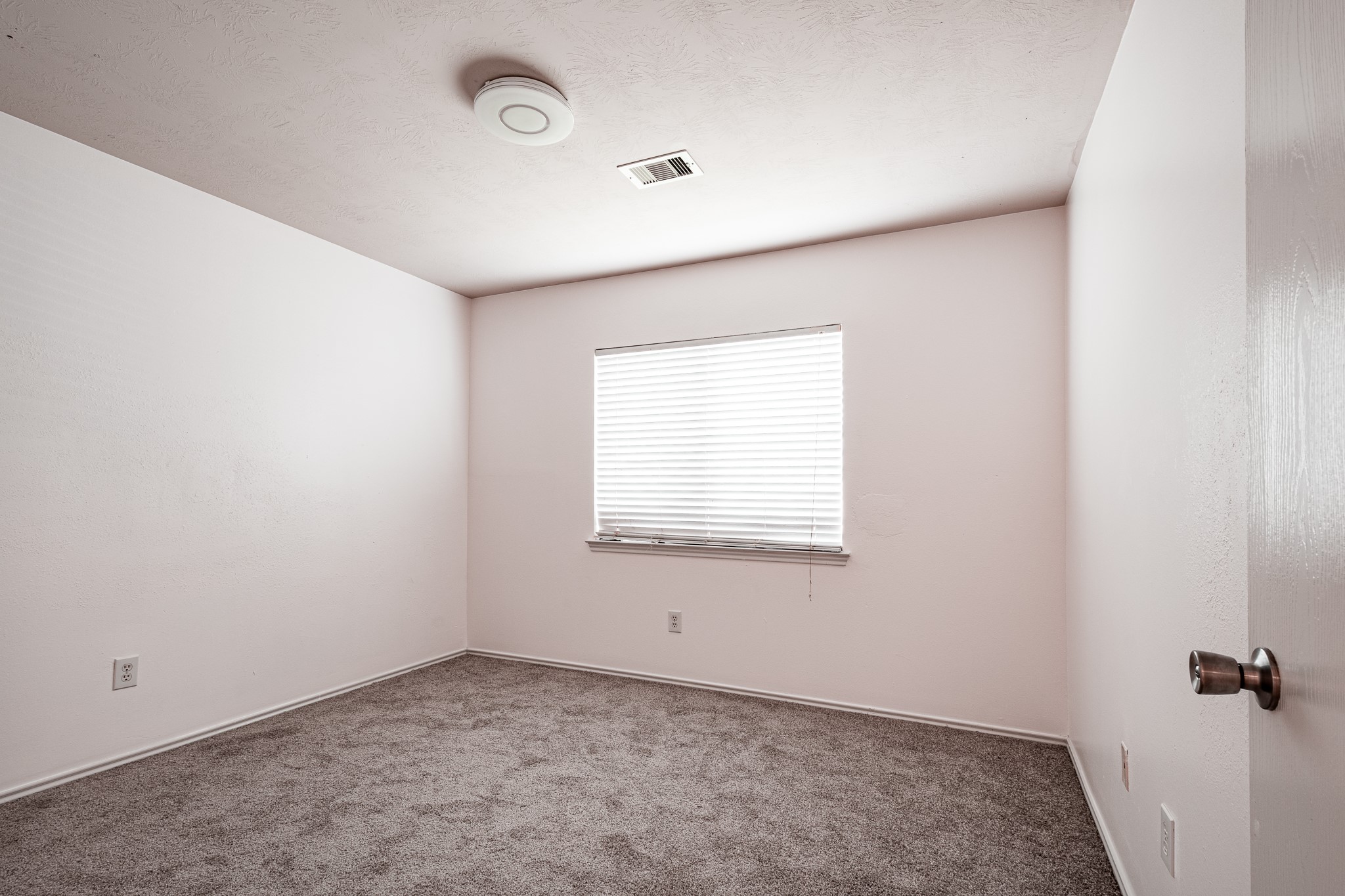 4435 Crossvine Avenue Property Photo 17