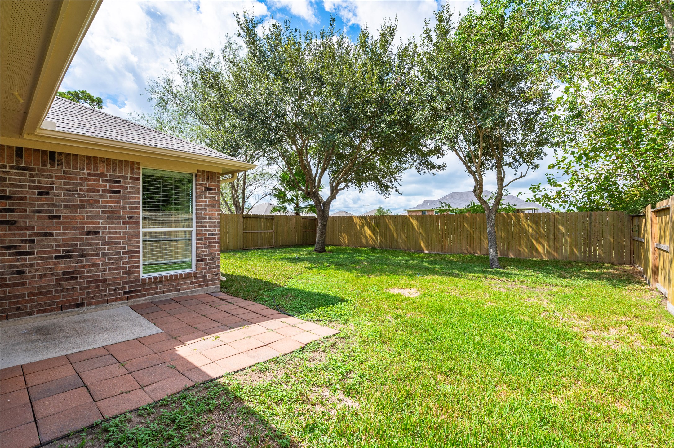4337 Country Club Drive Property Photo 28