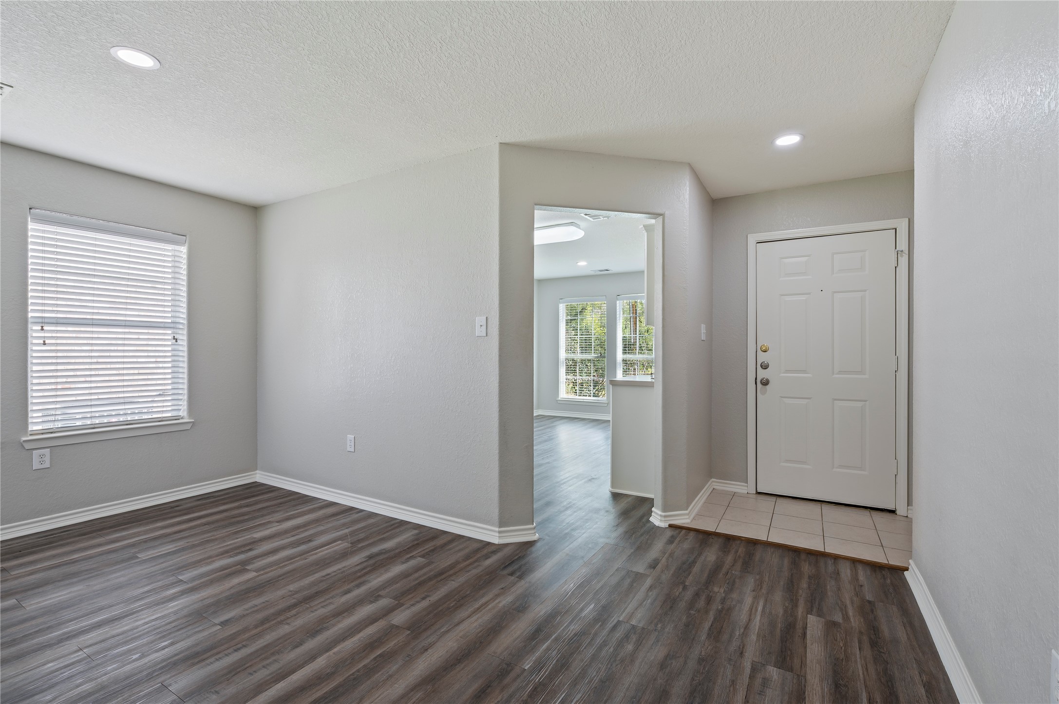 4337 Country Club Drive Property Photo 34