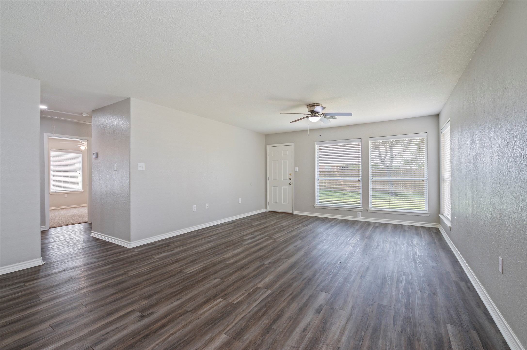 4337 Country Club Drive Property Photo 35