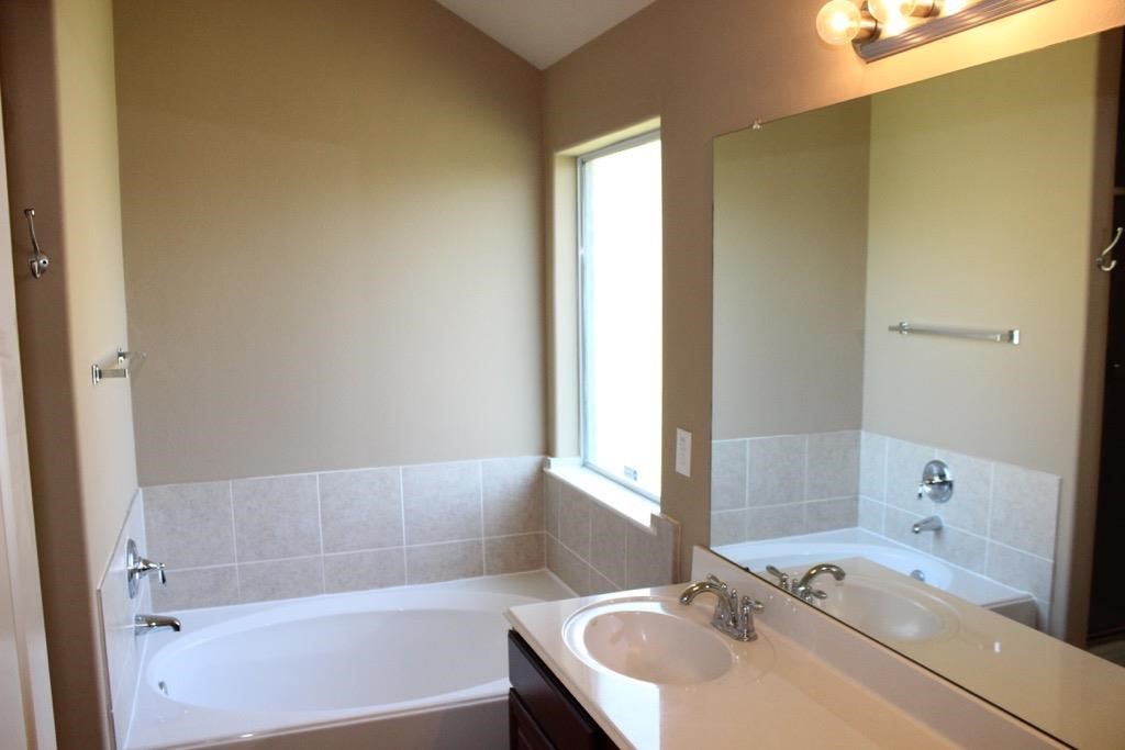 2018 Arbor Gate Court Property Photo 14