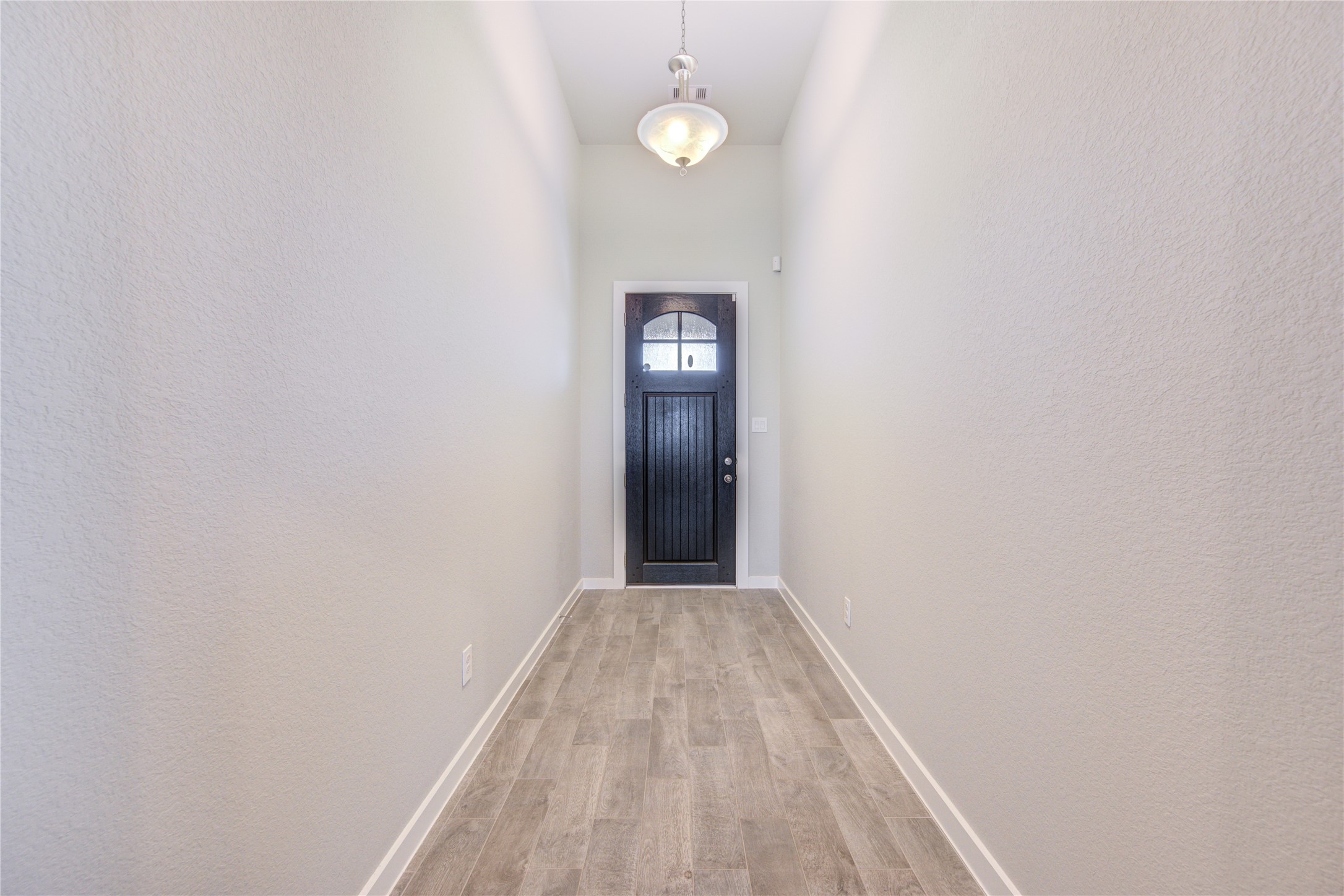 20807 Shawbrook Drive Property Photo 6