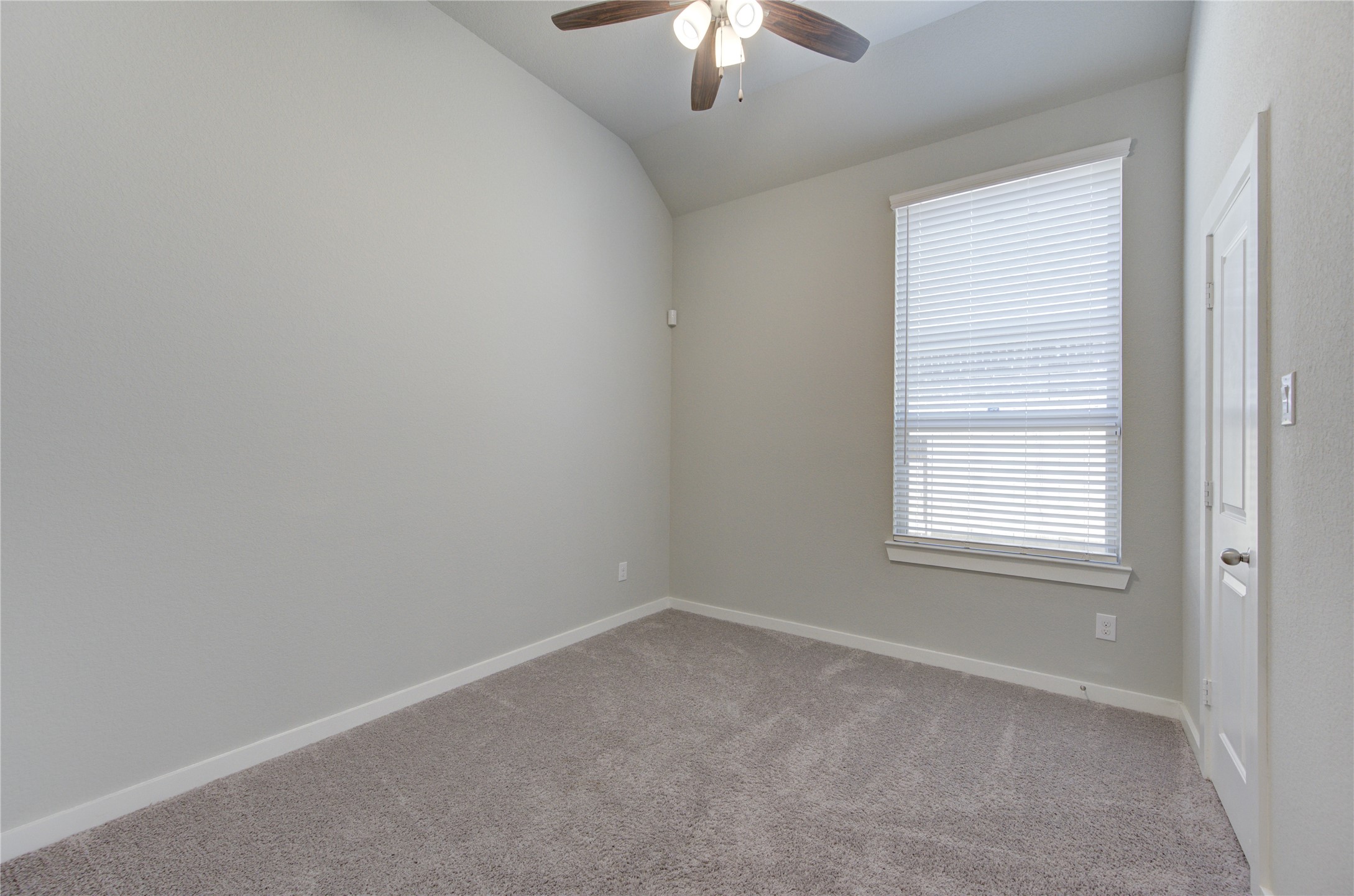 20807 Shawbrook Drive Property Photo 15