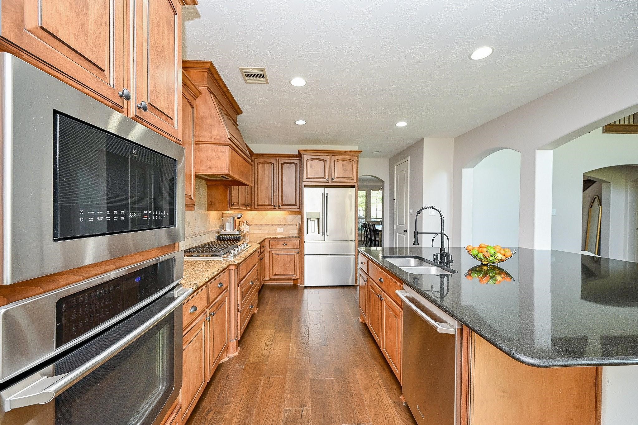 17607 Astrachan Road Property Photo 10