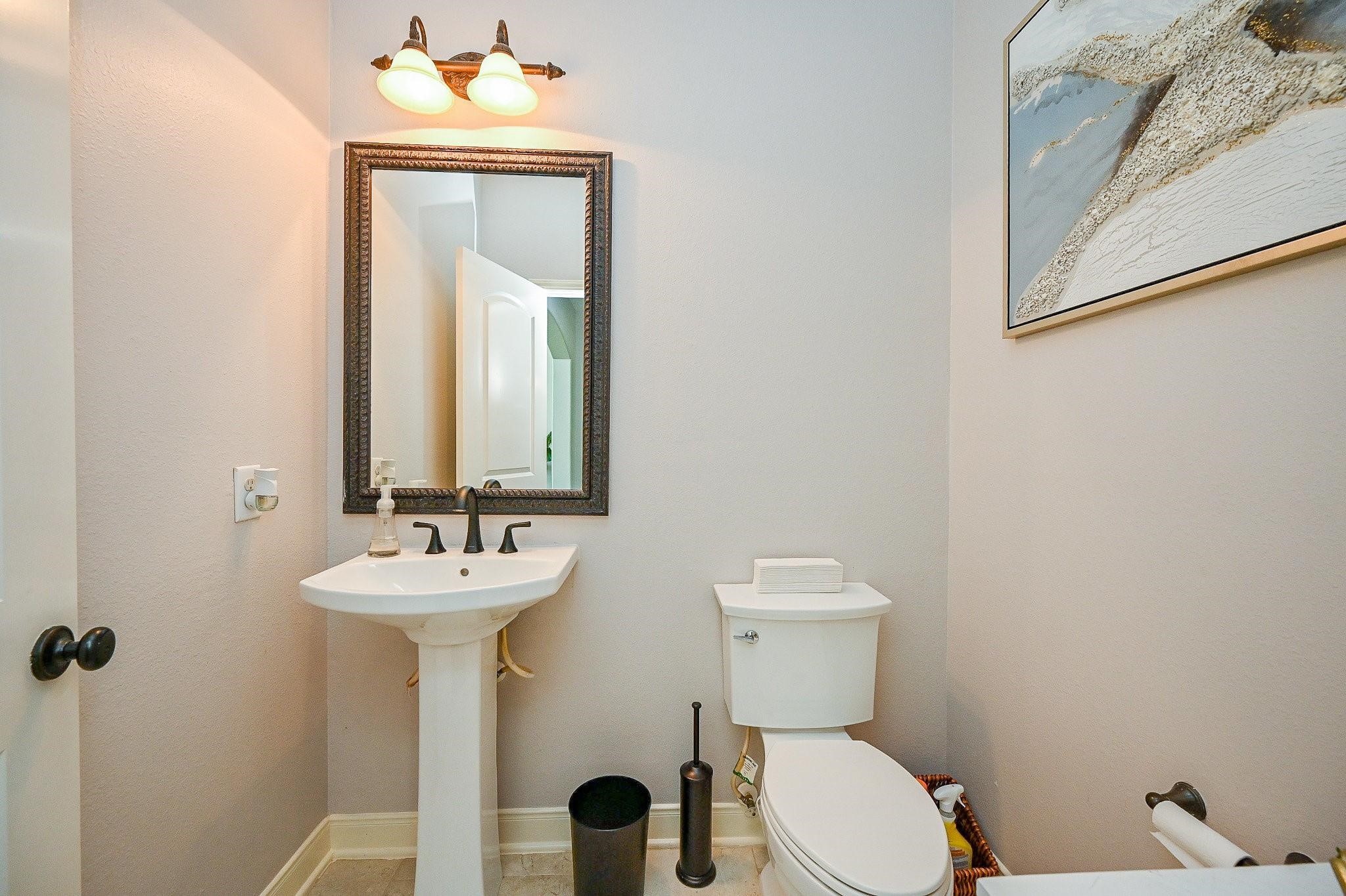 17607 Astrachan Road Property Photo 17