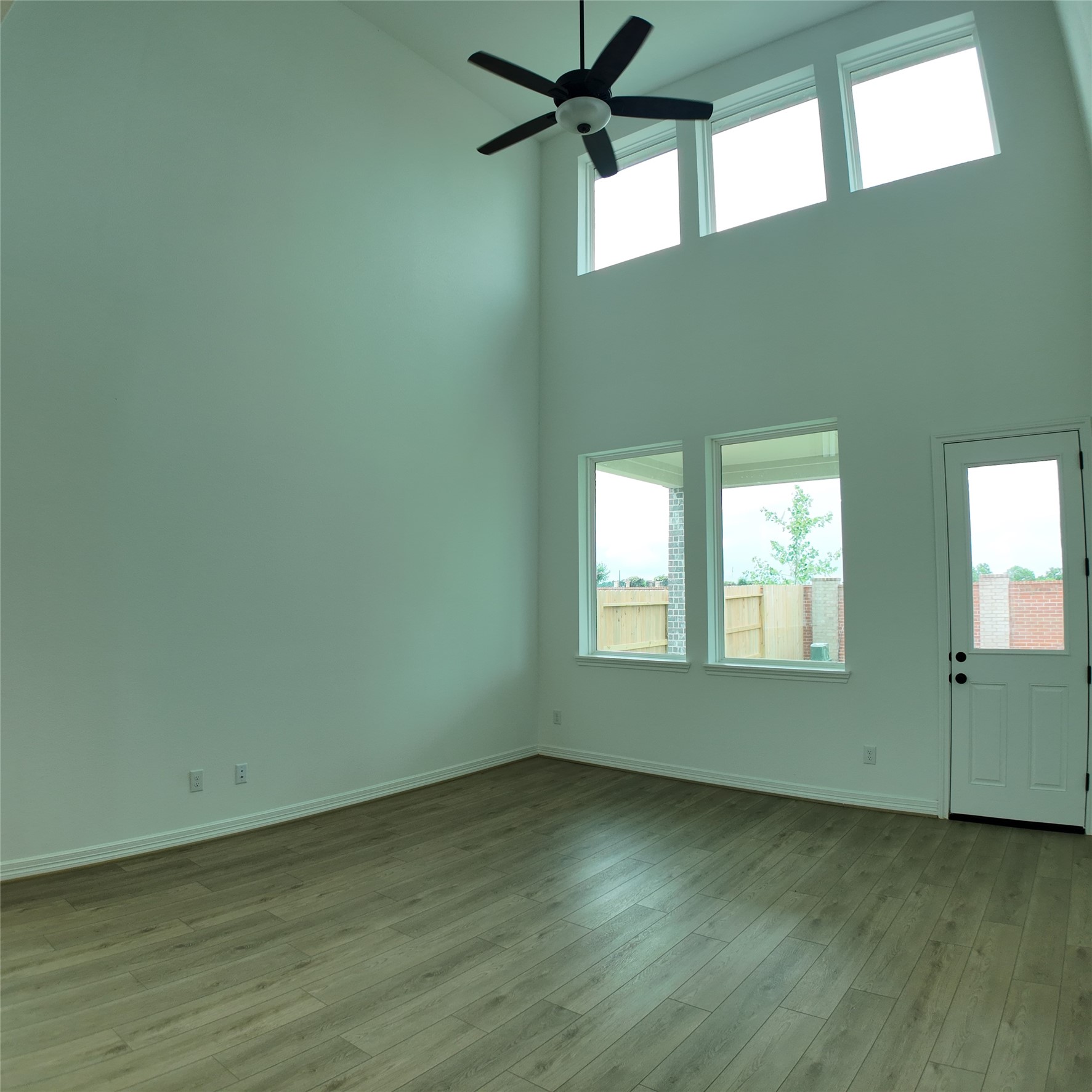 22519 Camp Driftwood Way Property Photo 6