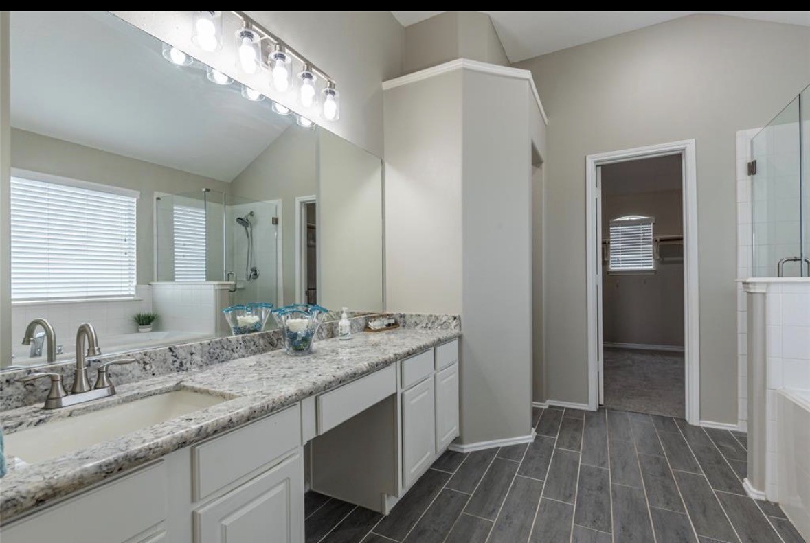 2535 Flycatcher Cove Drive Property Photo 15