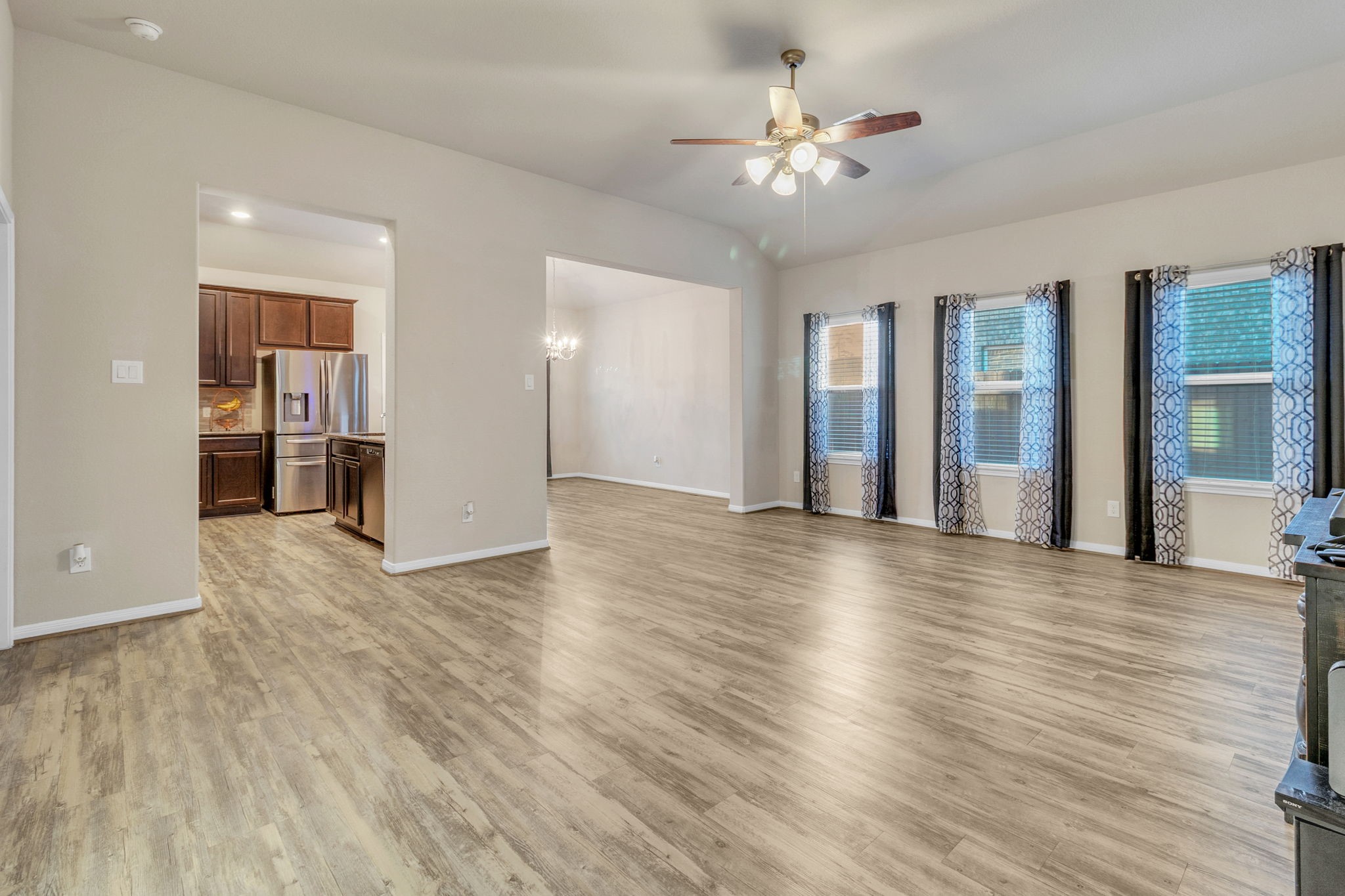 15056 Meadow Glen N Property Photo 6