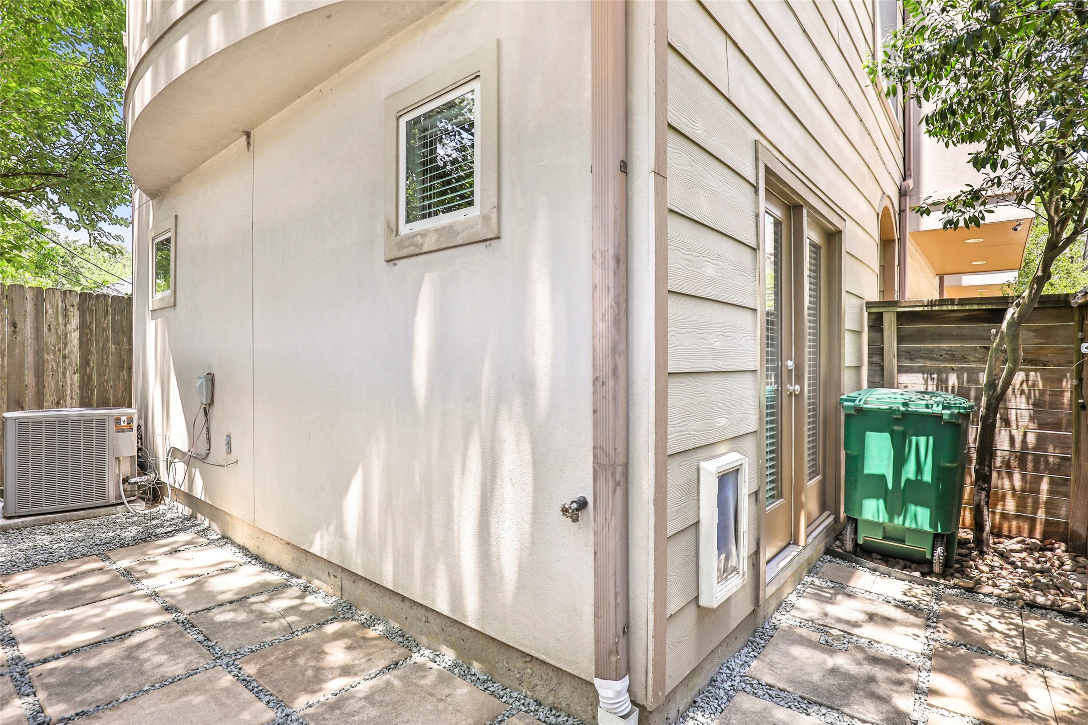 5014 Schuler Street Property Photo 4