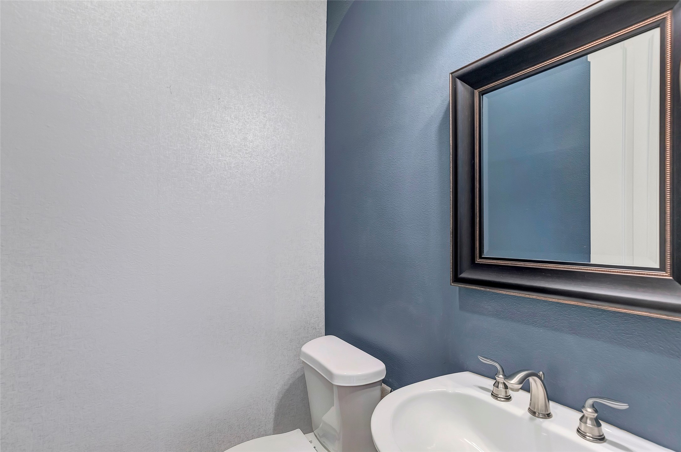 5014 Schuler Street Property Photo 12