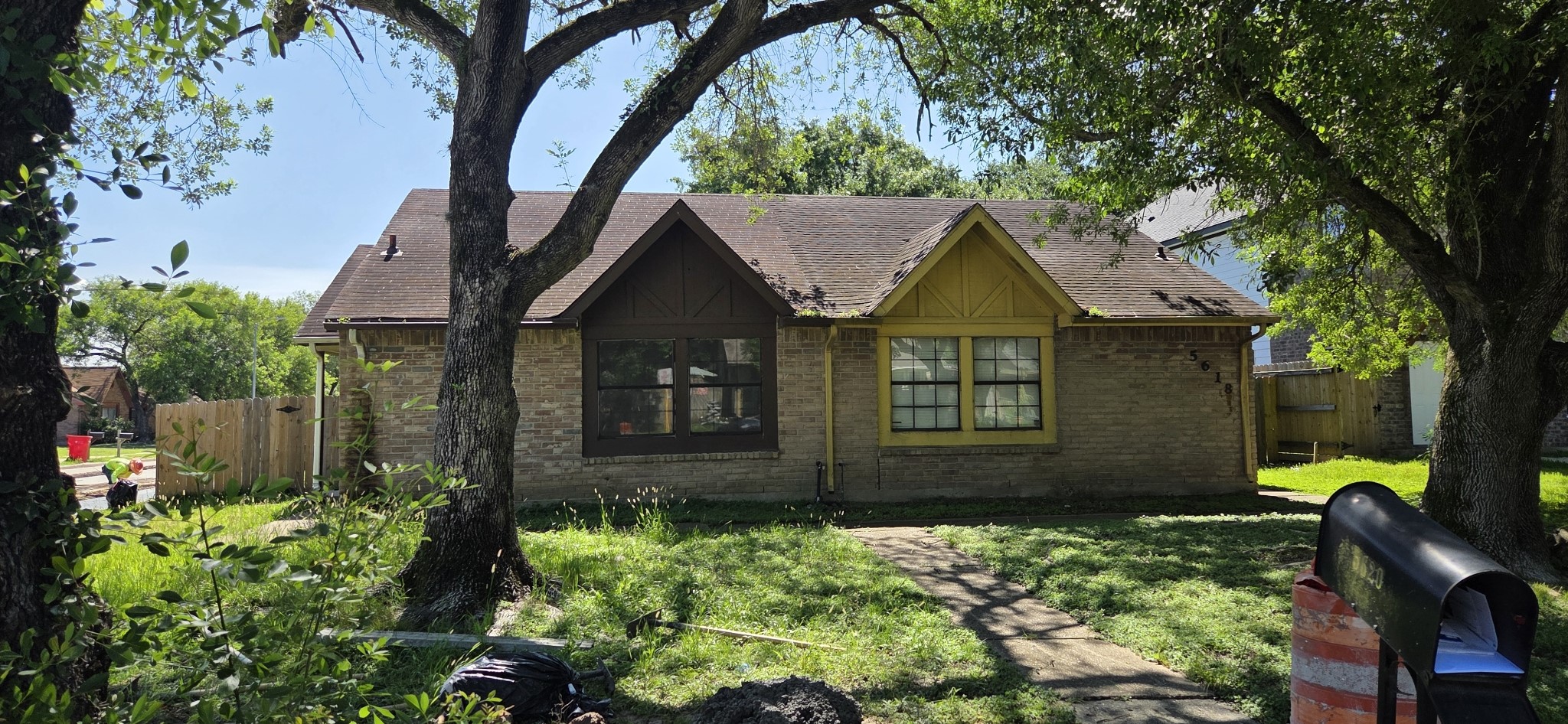 5620 Hollow Pines Drive Property Photo 1