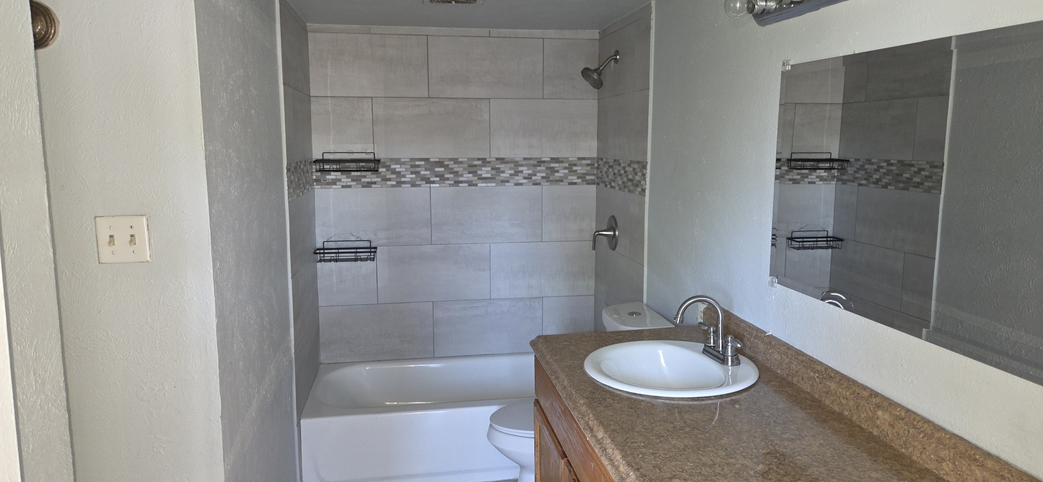 5620 Hollow Pines Drive Property Photo 8