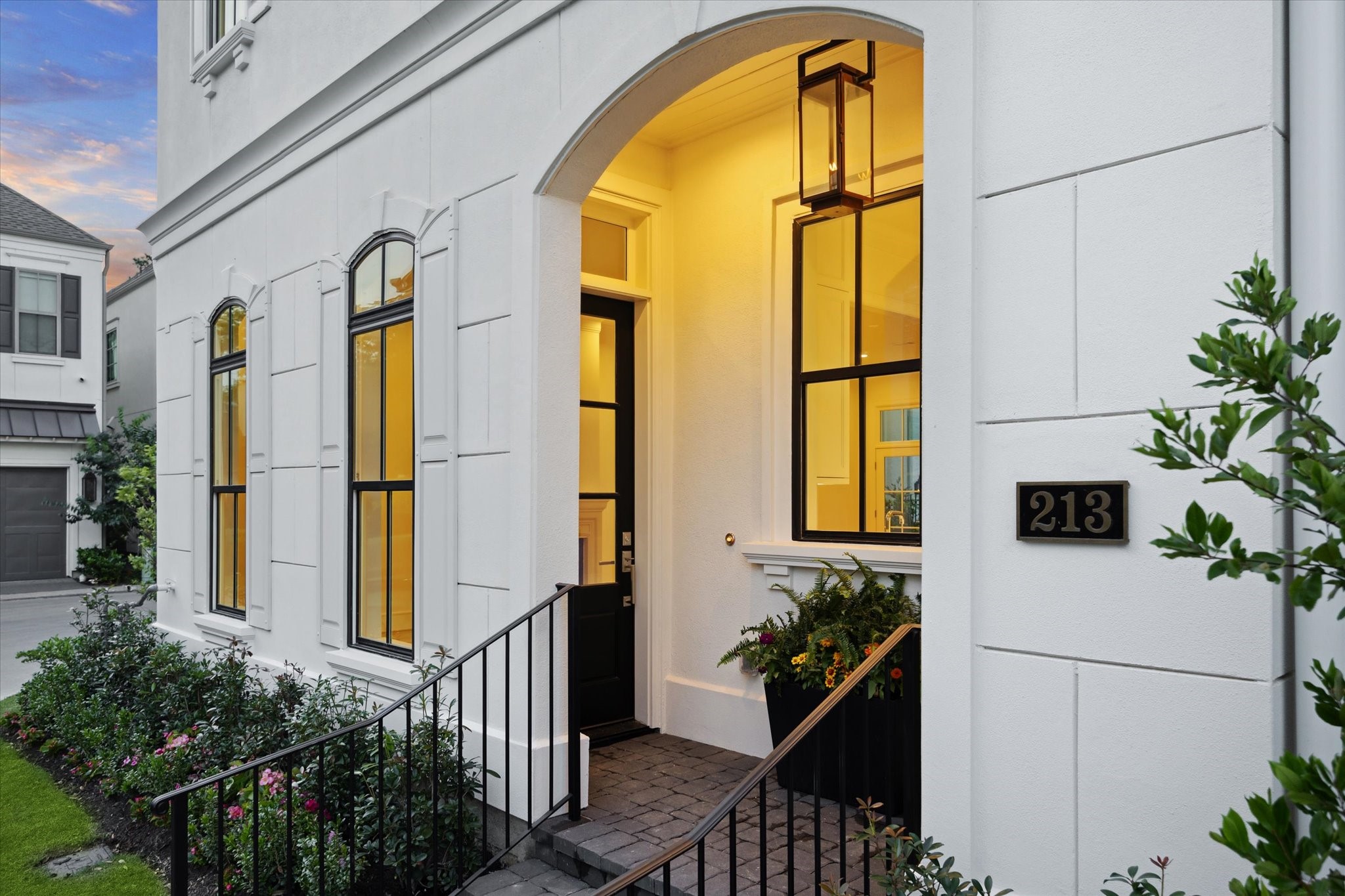 213 Sutton Row Place Property Photo 8