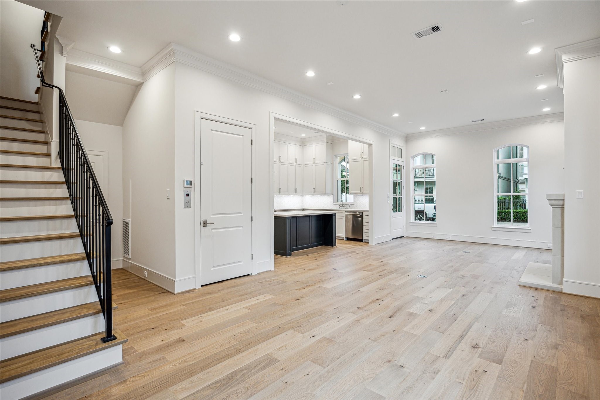 213 Sutton Row Place Property Photo 10