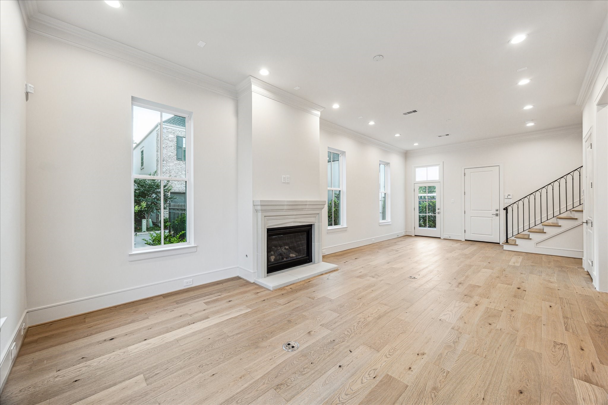 213 Sutton Row Place Property Photo 11