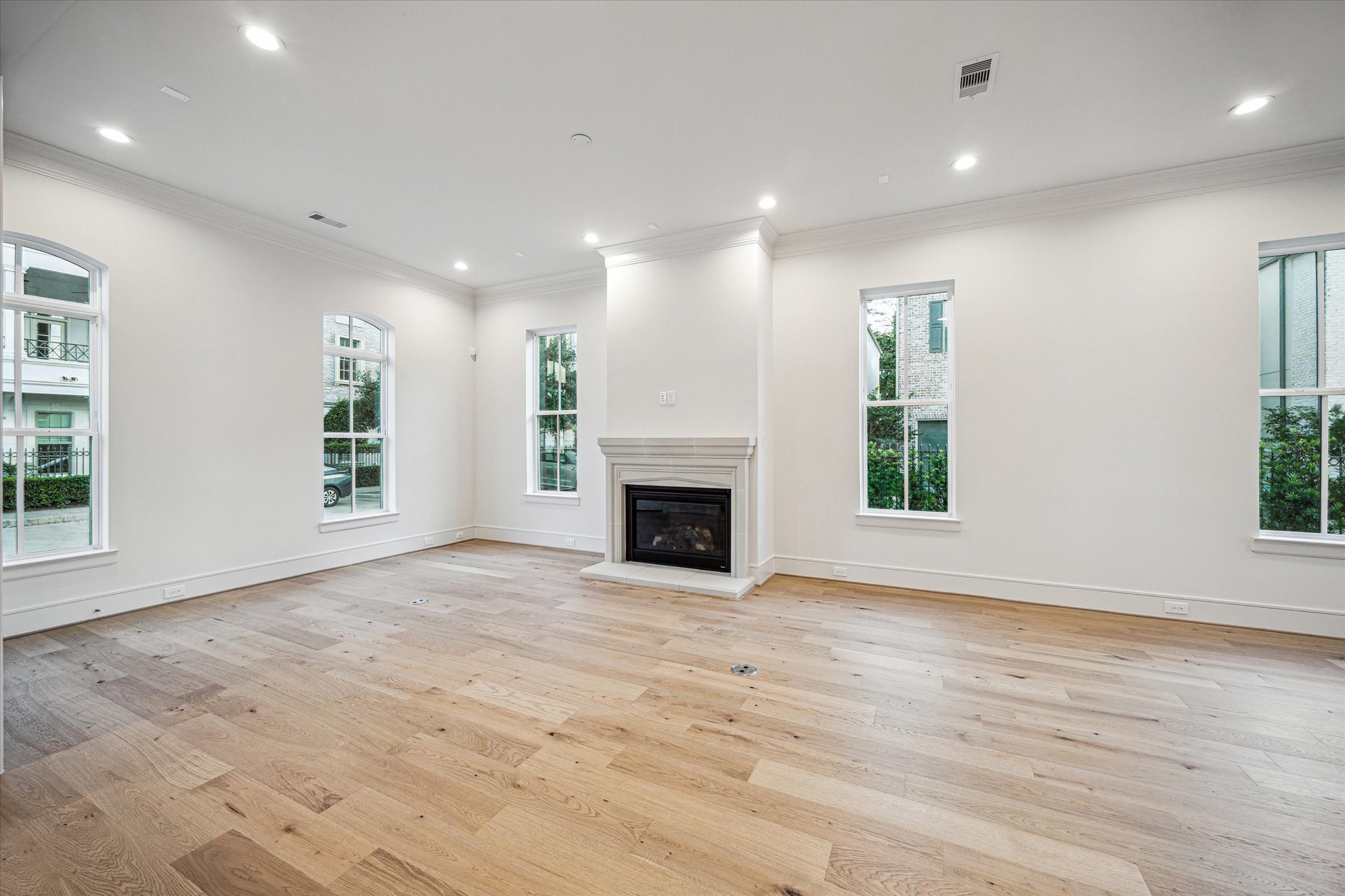 213 Sutton Row Place Property Photo 13