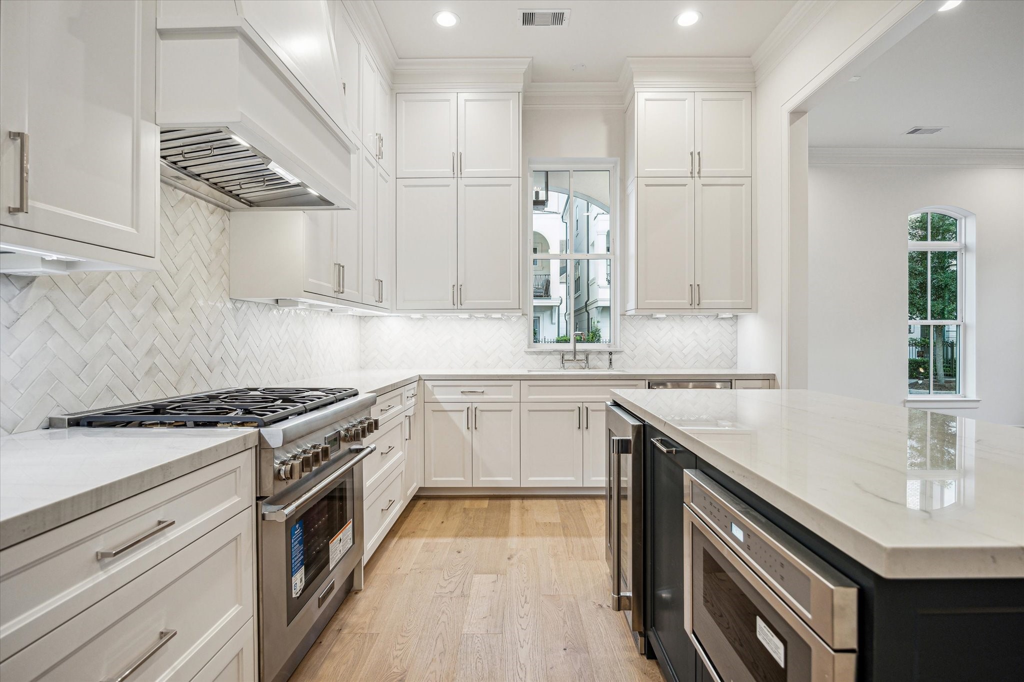 213 Sutton Row Place Property Photo 15