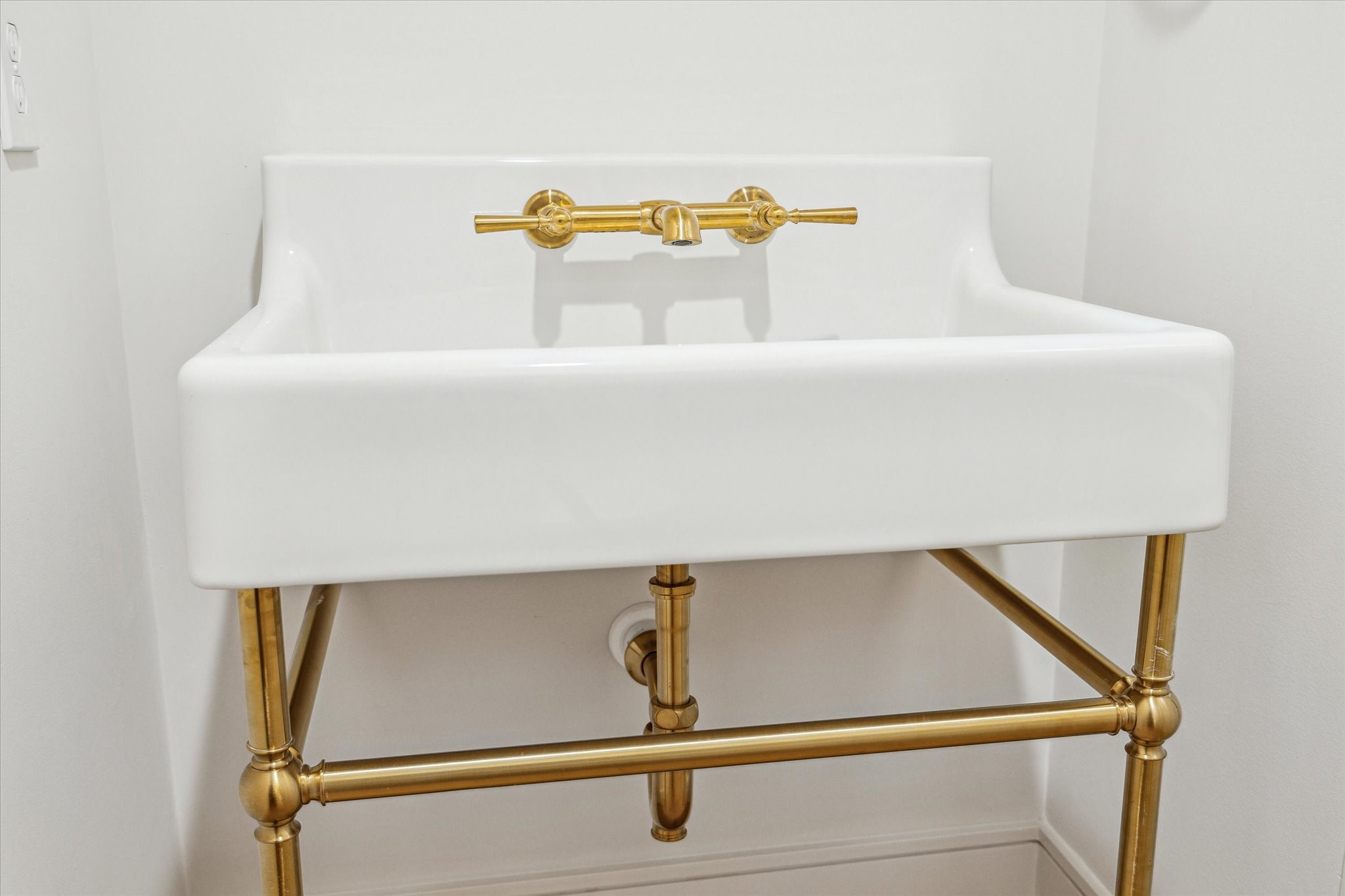 213 Sutton Row Place Property Photo 17