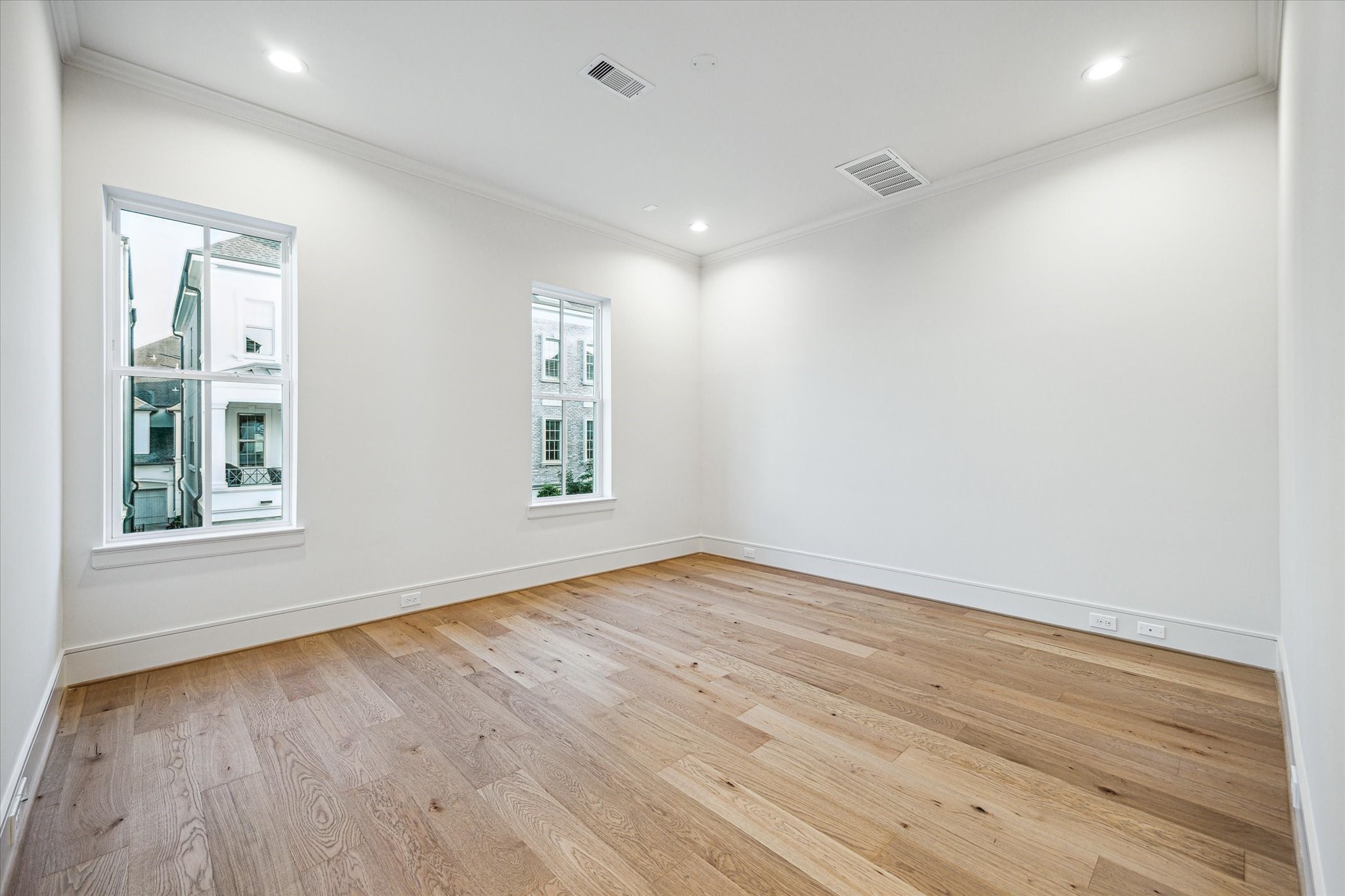 213 Sutton Row Place Property Photo 19