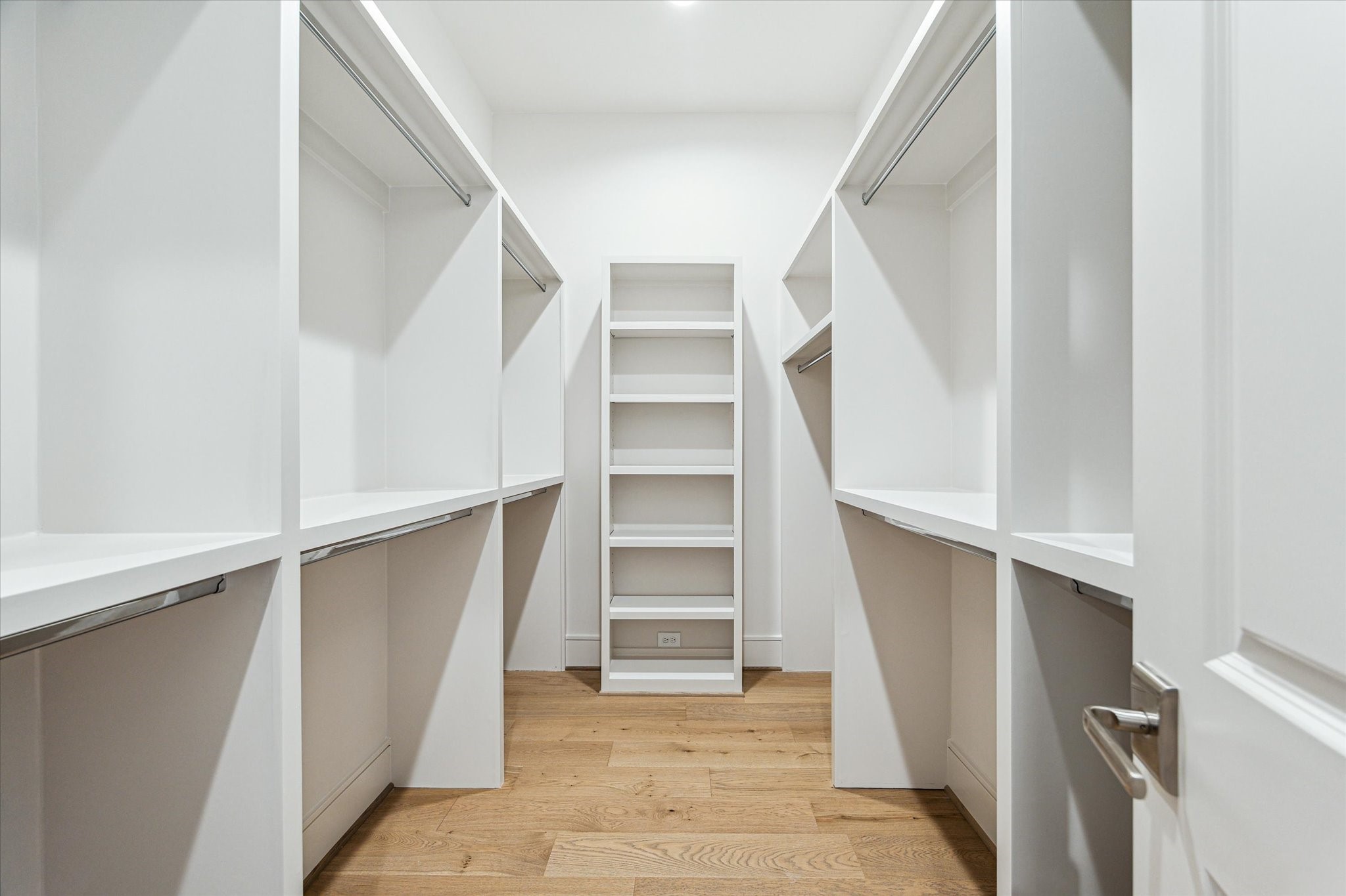 213 Sutton Row Place Property Photo 22