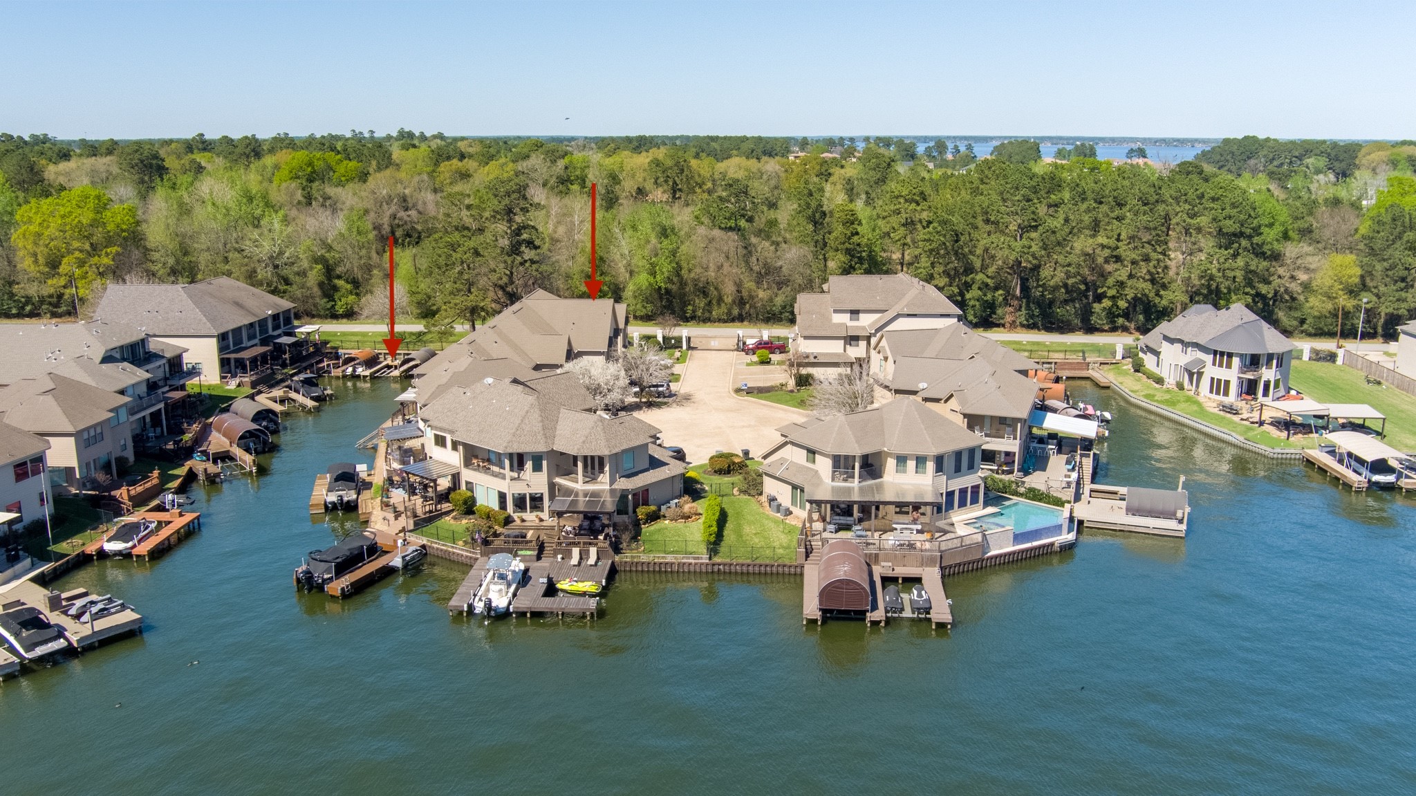 347 Old Aqua Landing E Property Photo 3