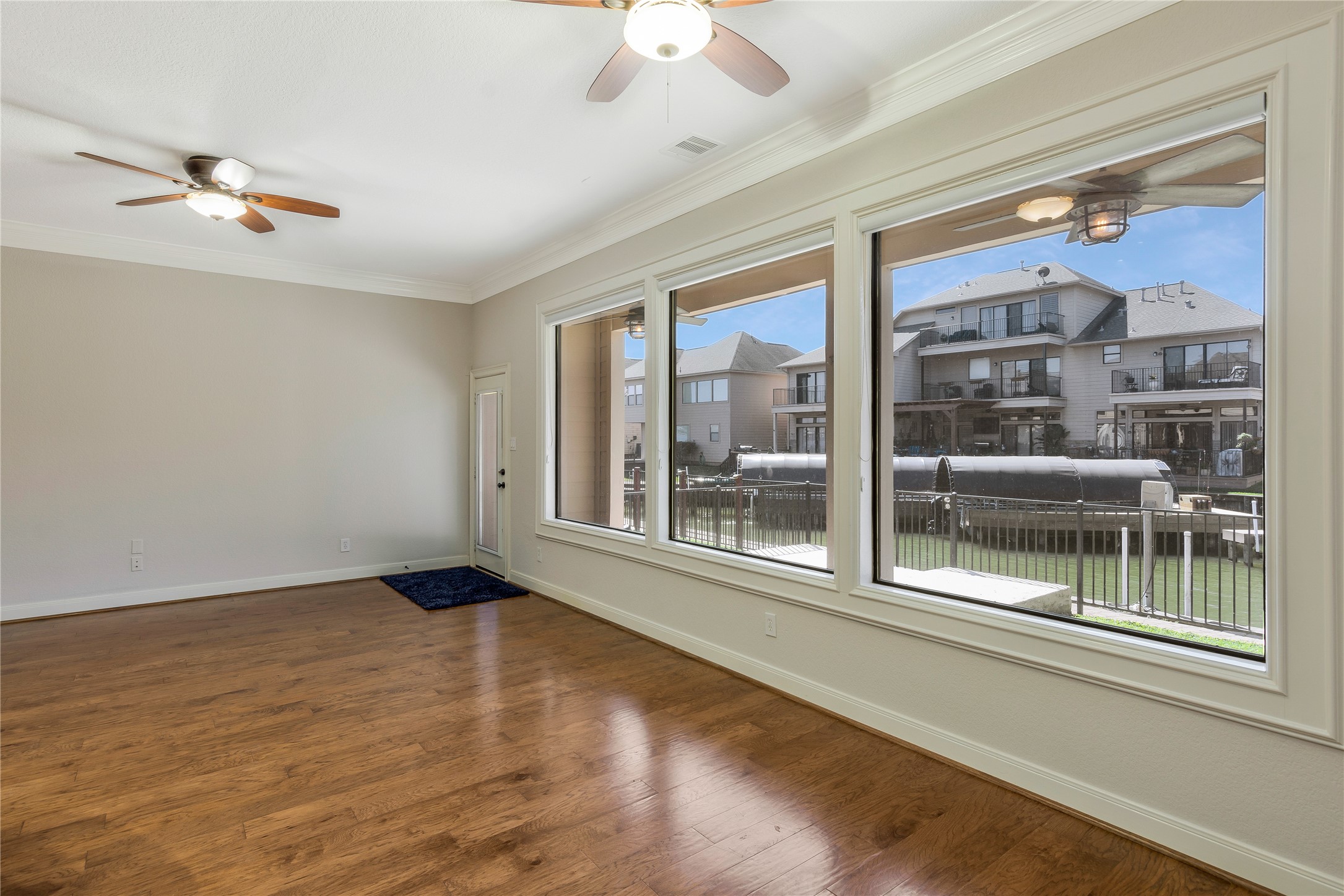 347 Old Aqua Landing E Property Photo 14