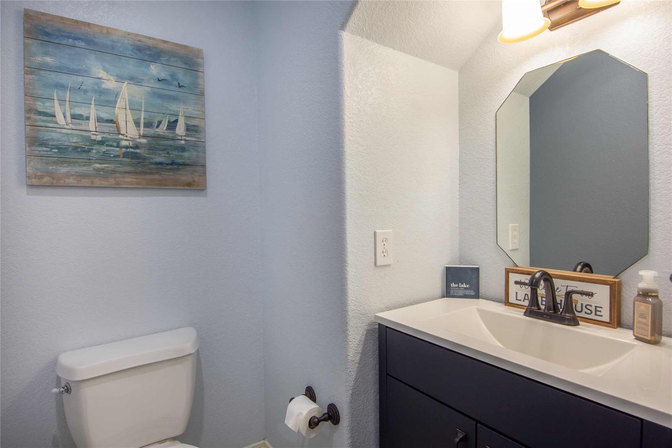 347 Old Aqua Landing E Property Photo 19