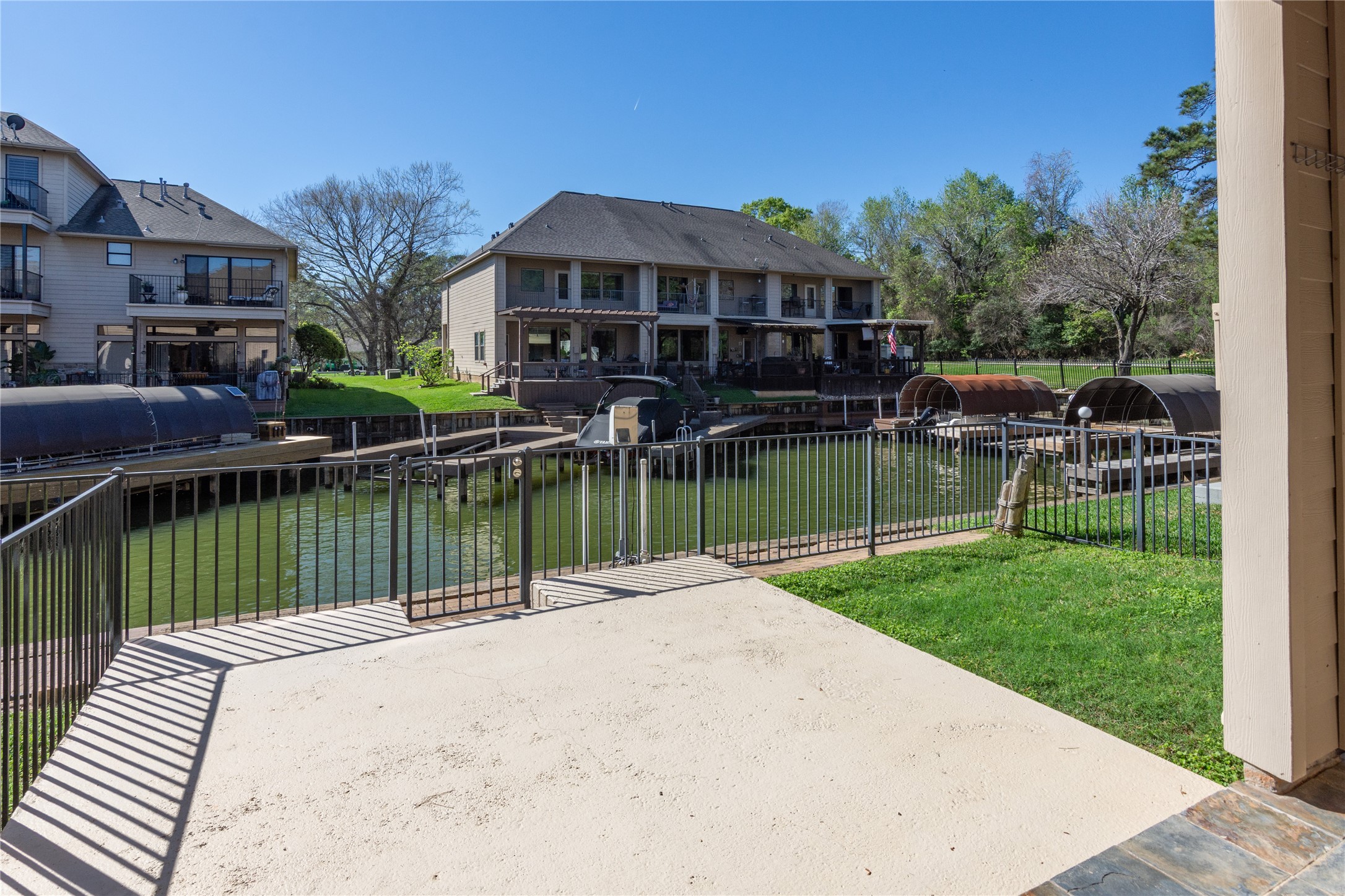 347 Old Aqua Landing E Property Photo 38