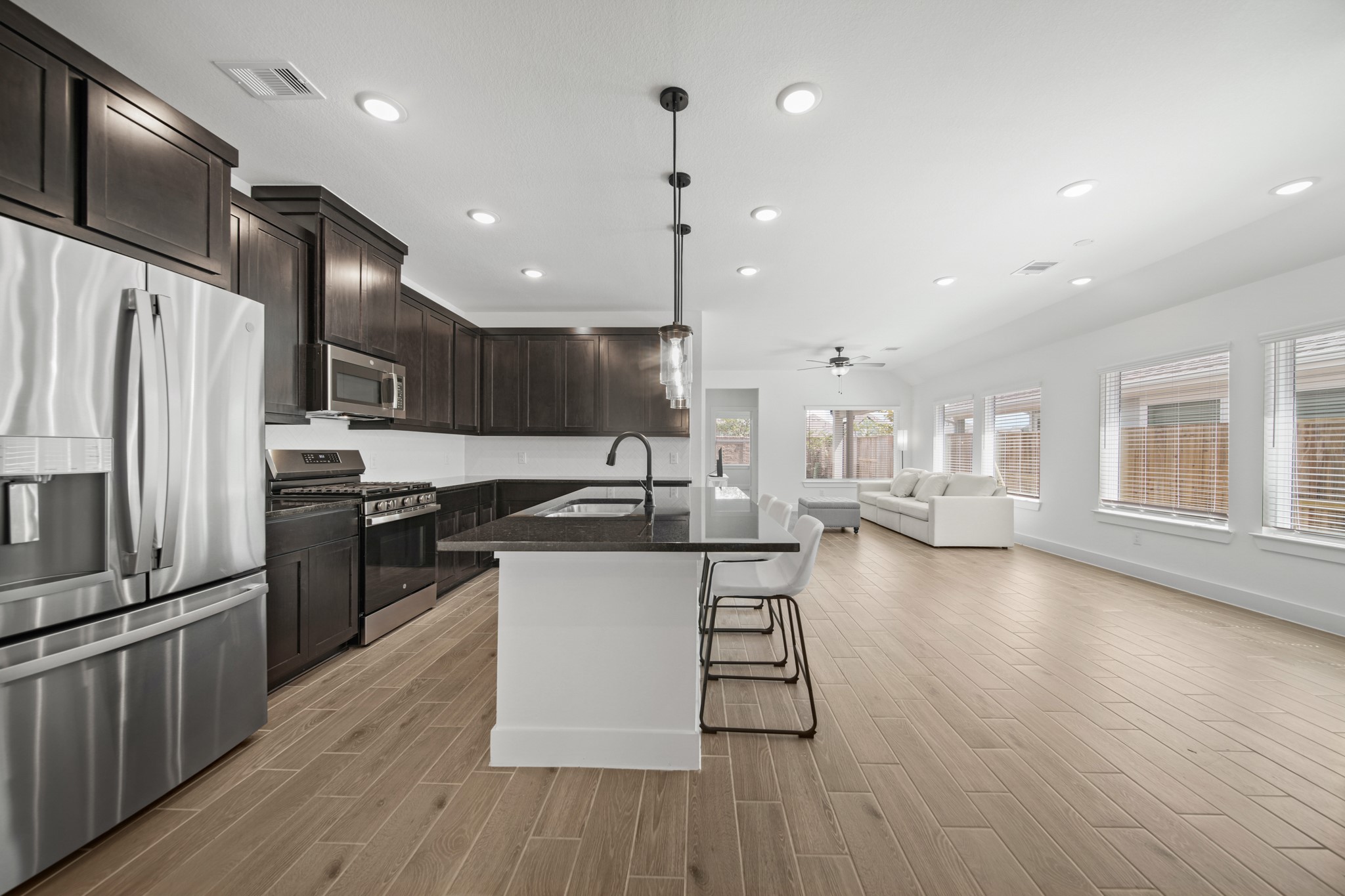 10111 Crescendo Way Property Photo 4