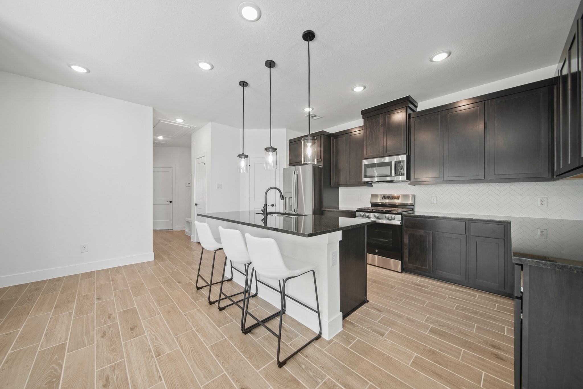 10111 Crescendo Way Property Photo 5