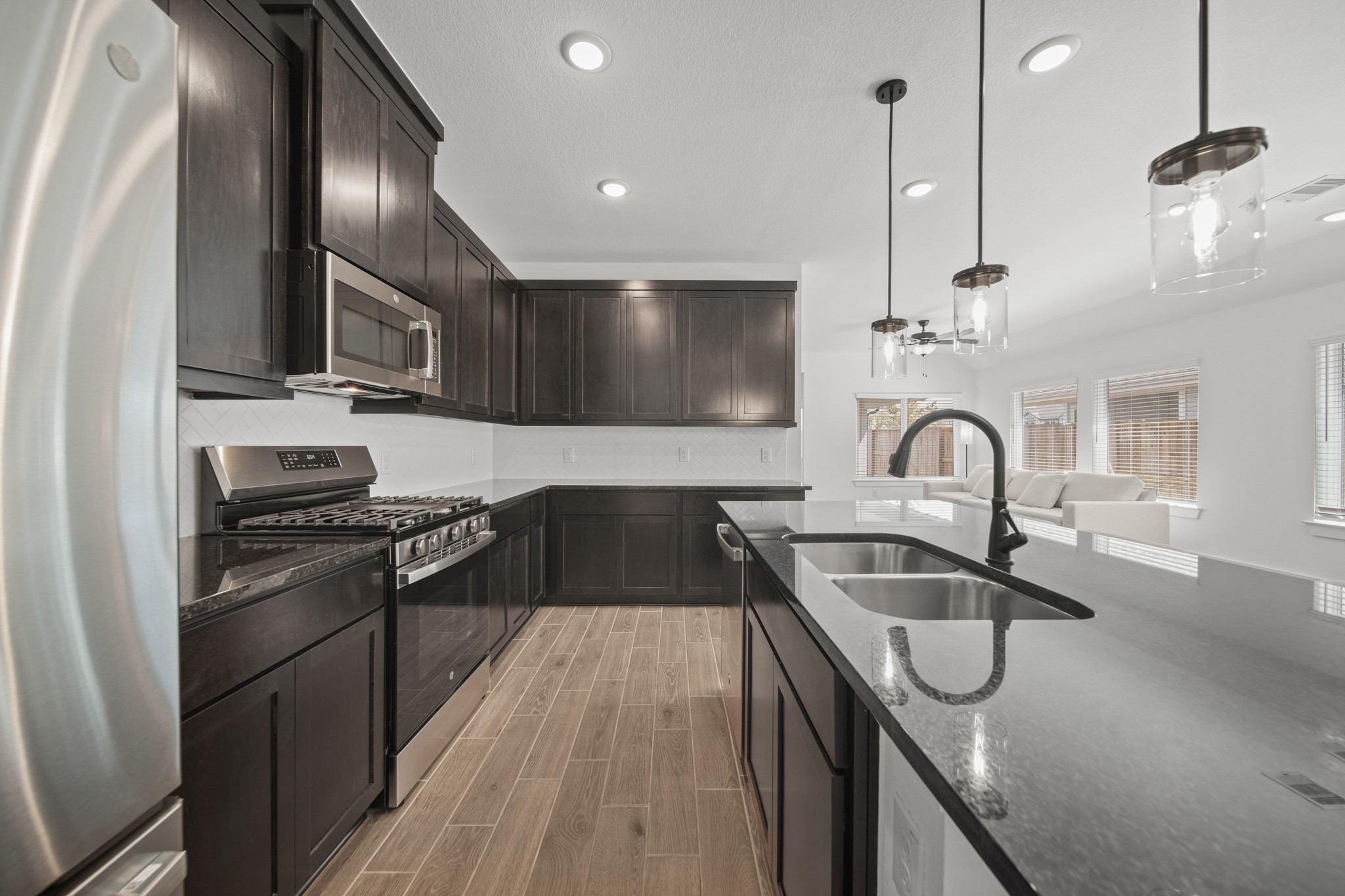 10111 Crescendo Way Property Photo 6